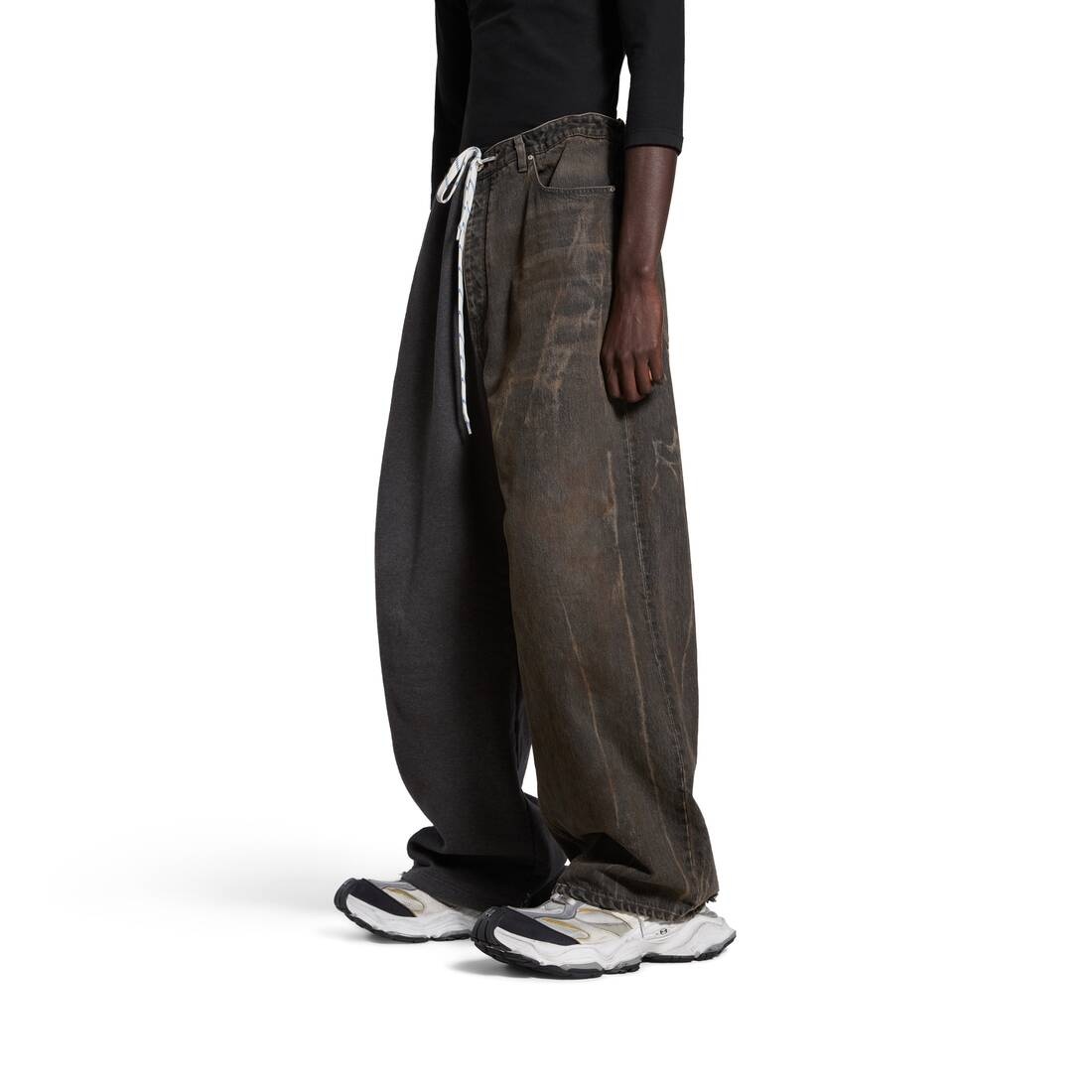 Hybrid Baggy Pants in Dark Brown - 5