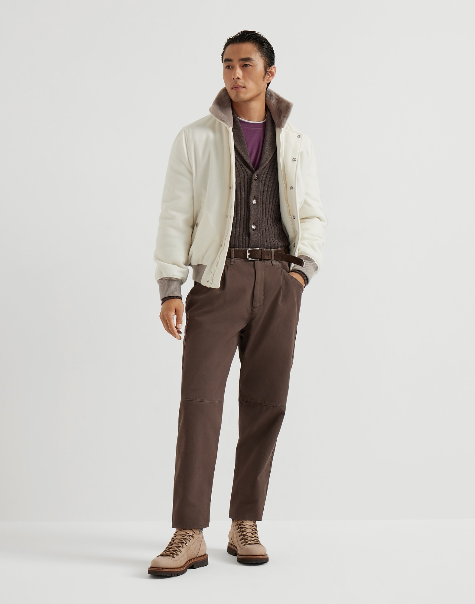 Twisted cotton gabardine ergonomic trousers with patch pockets - 4