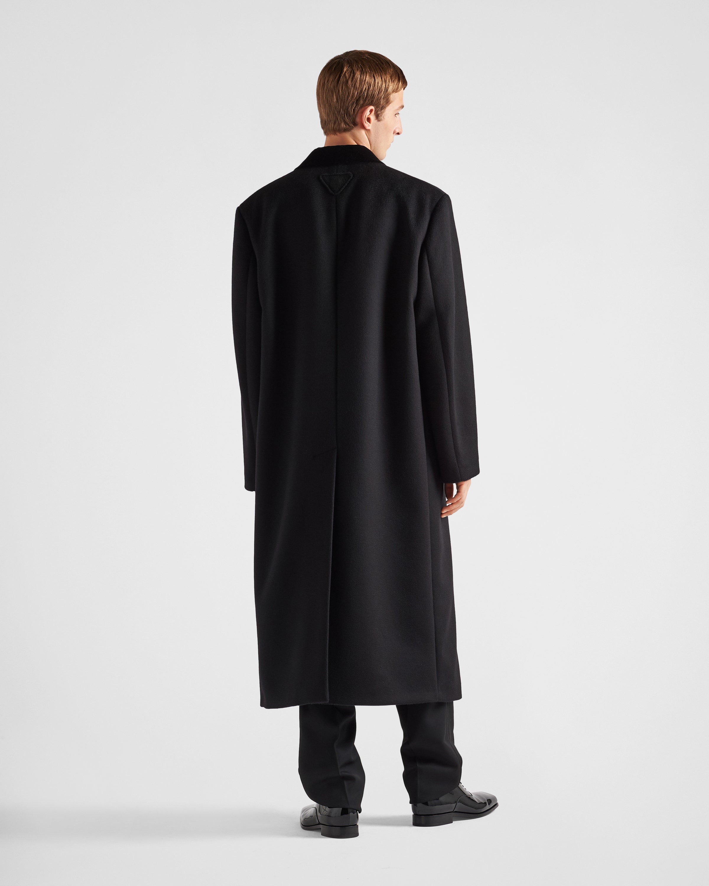 Double-breasted cashmere coat - 5