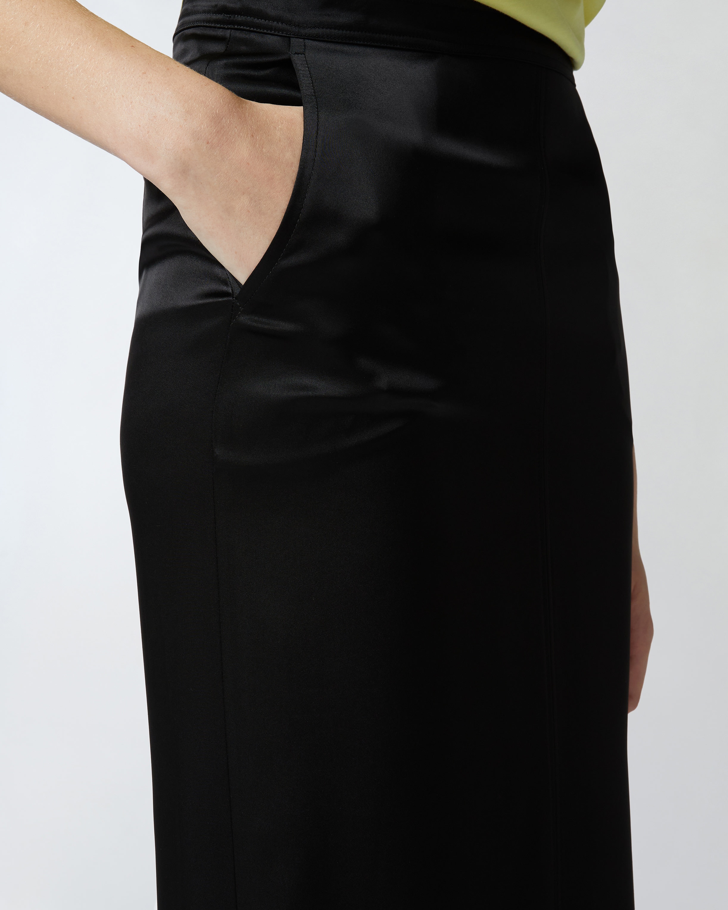 LONG SATIN SKIRT WITH REAR SLIT - 5