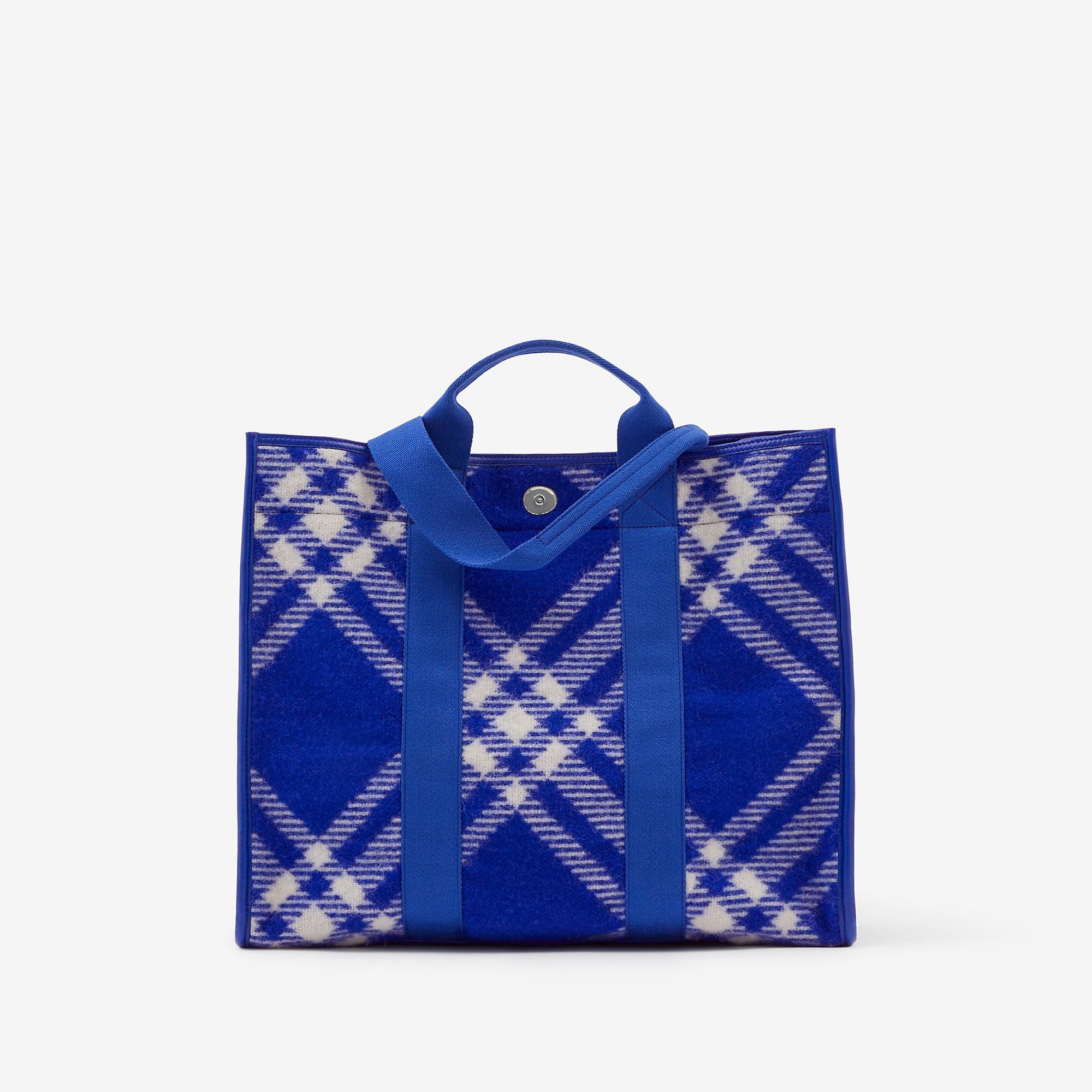 トートバッグ Burberry Shopper Burberry Bag Type Shopper in Natural | Lyst