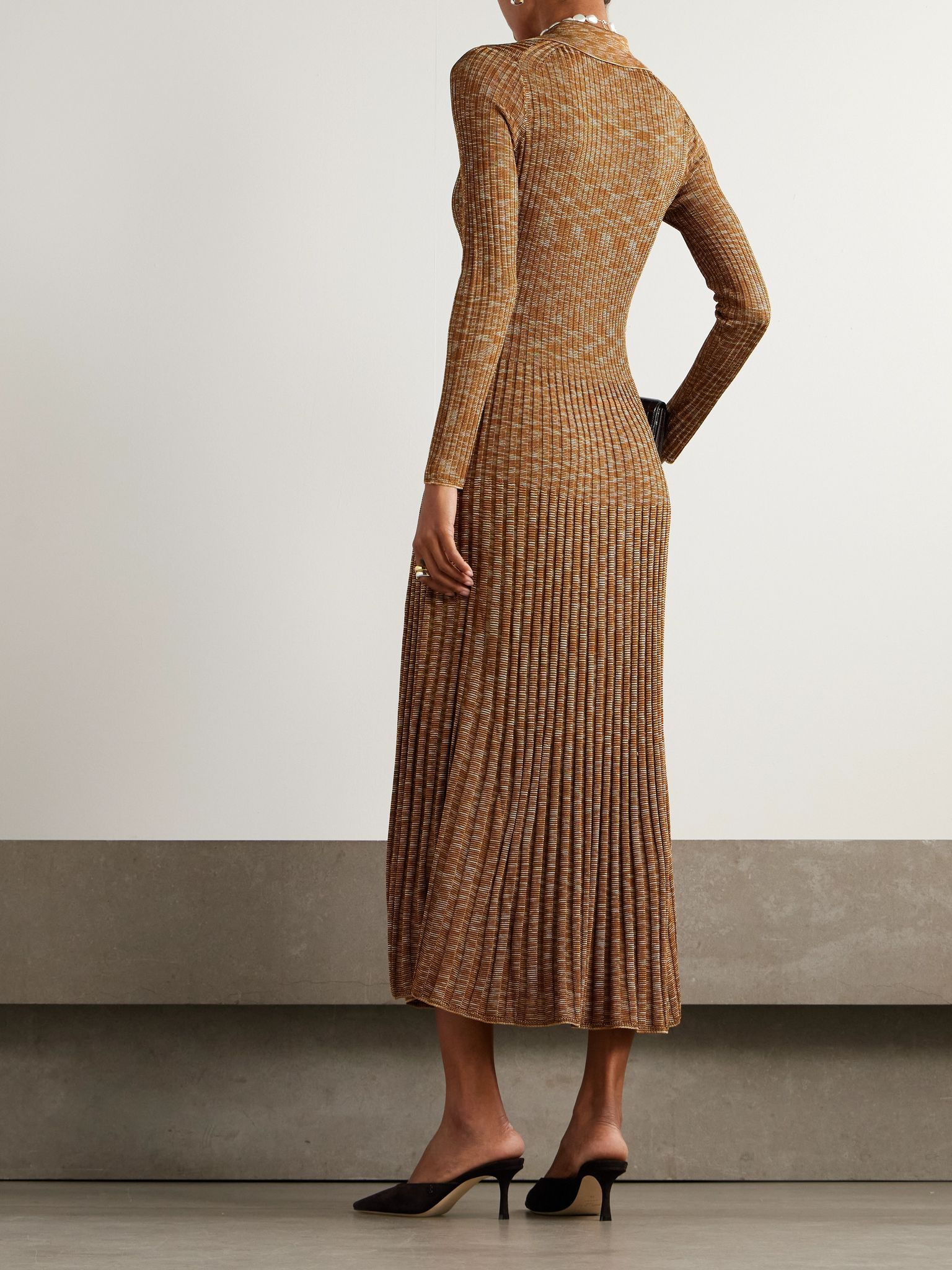 Mouline pleated knitted midi dress Chocolate - 3