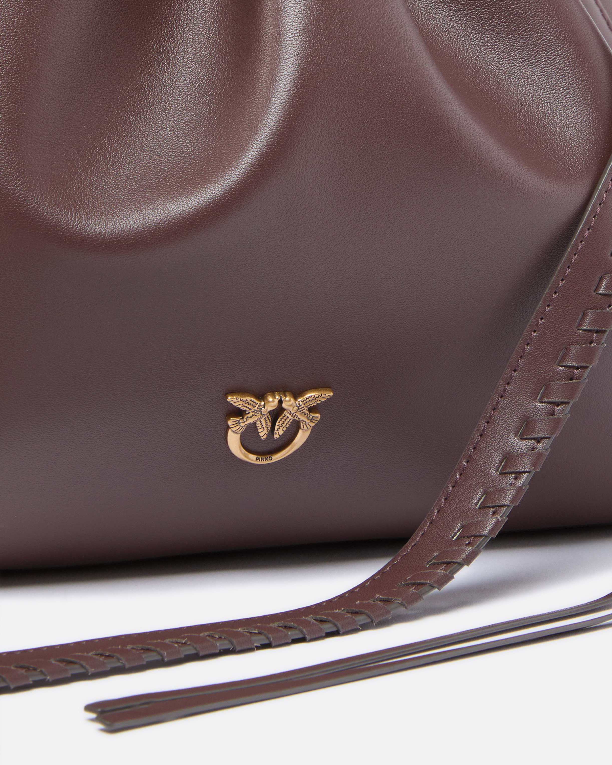 LARGE SHOULDER CLUTCH IN LEATHER WITH LOVE BIRDS LOGO - 3