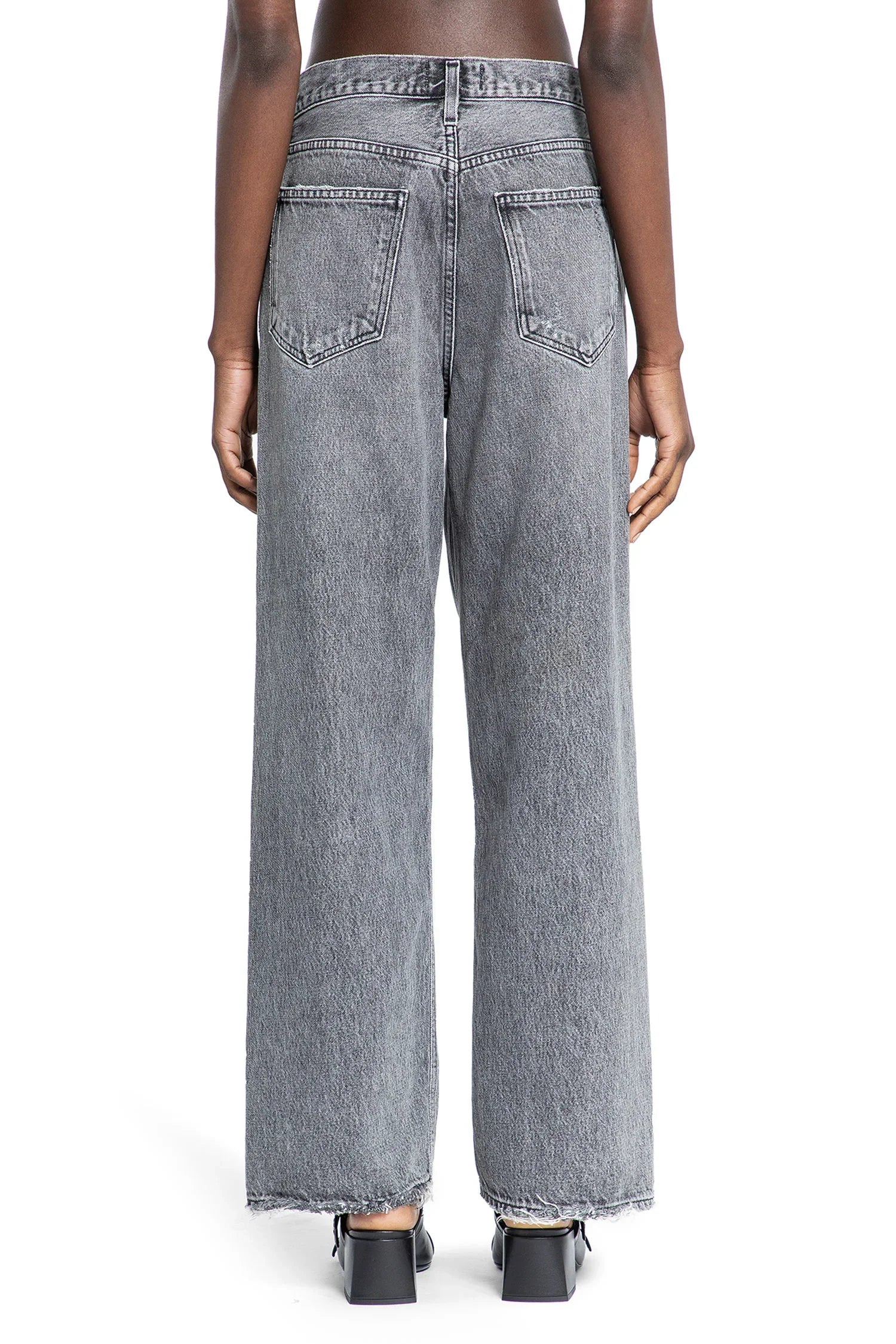 Low-Slung-Baggy-Jeans - 3