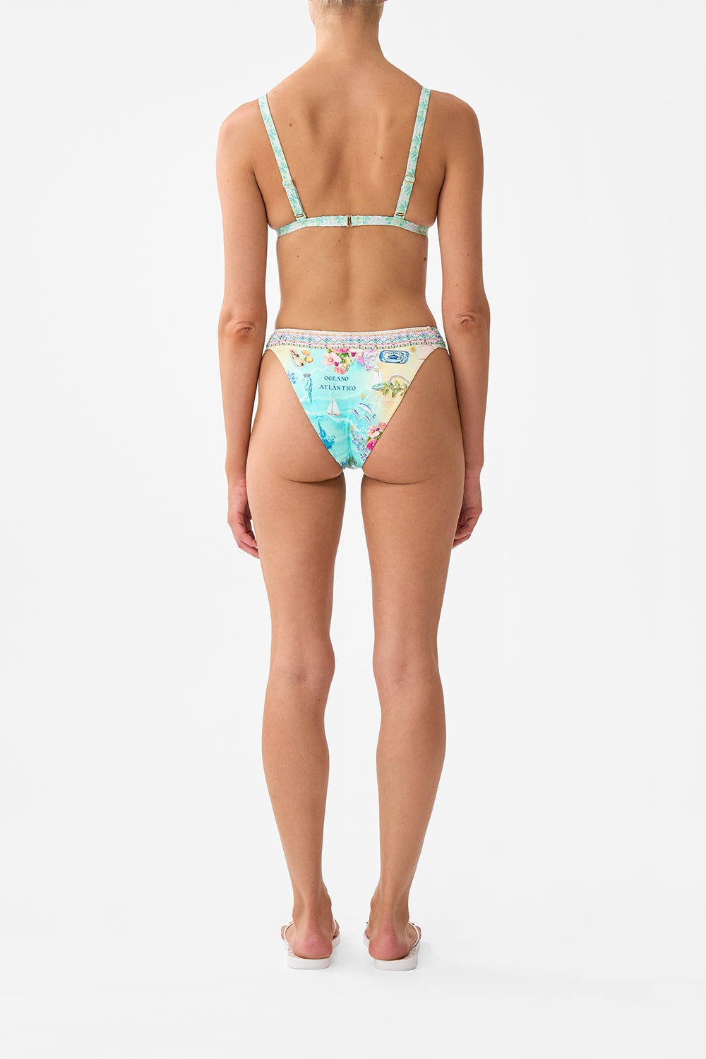 TRIANGLE BIKINI TOP WITH KNOT FRONT - 3
