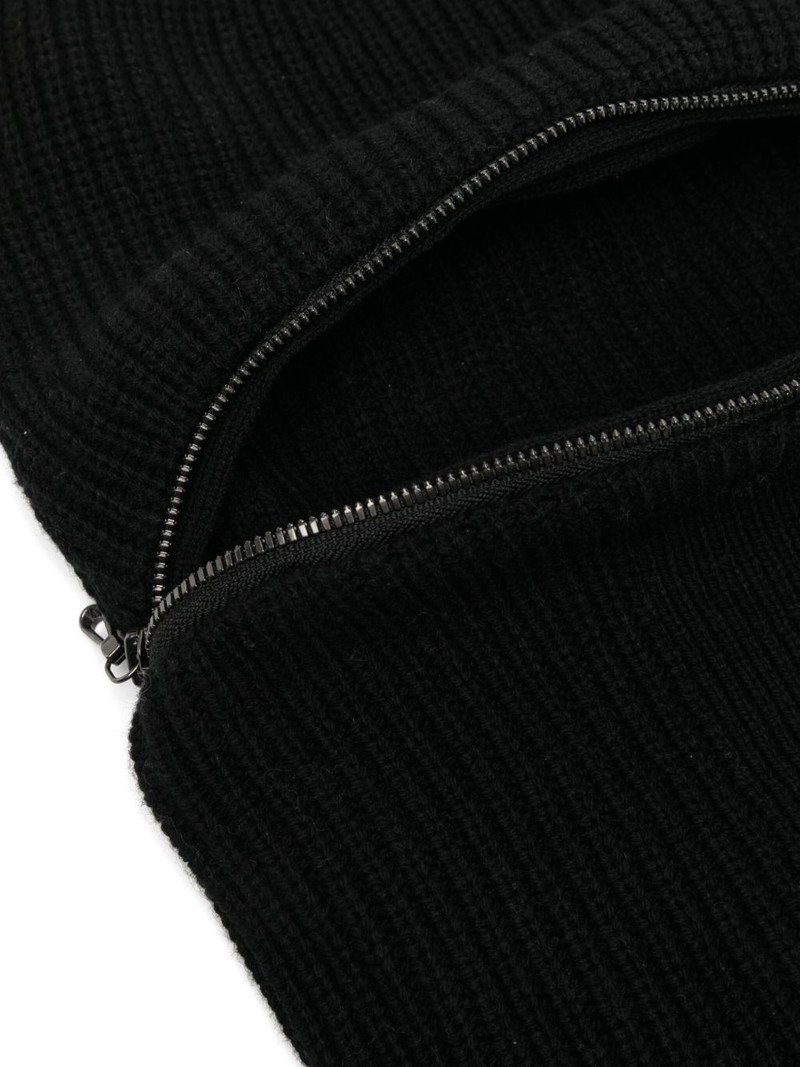 Julius Praetor balaclava outlook