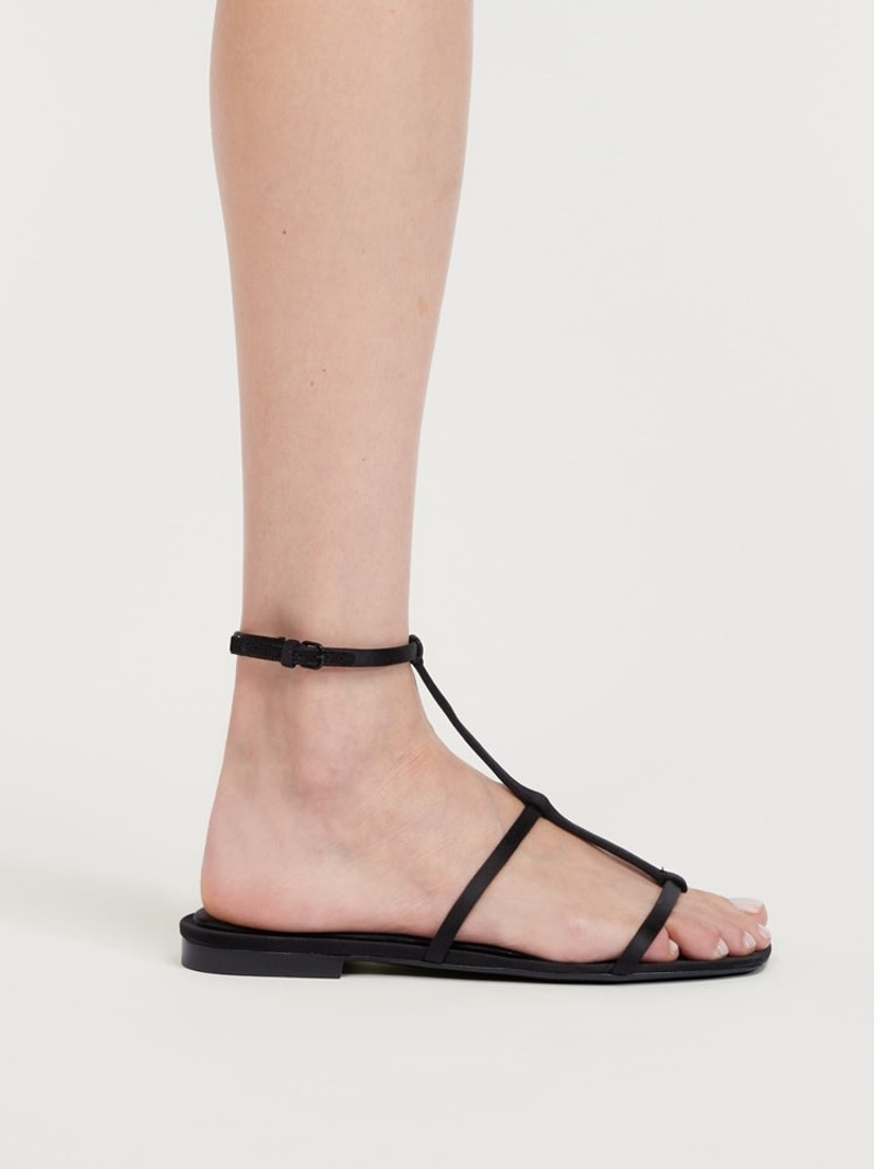 FERRAGAMO FLAT SANDALS WITH SQUARE TOE outlook