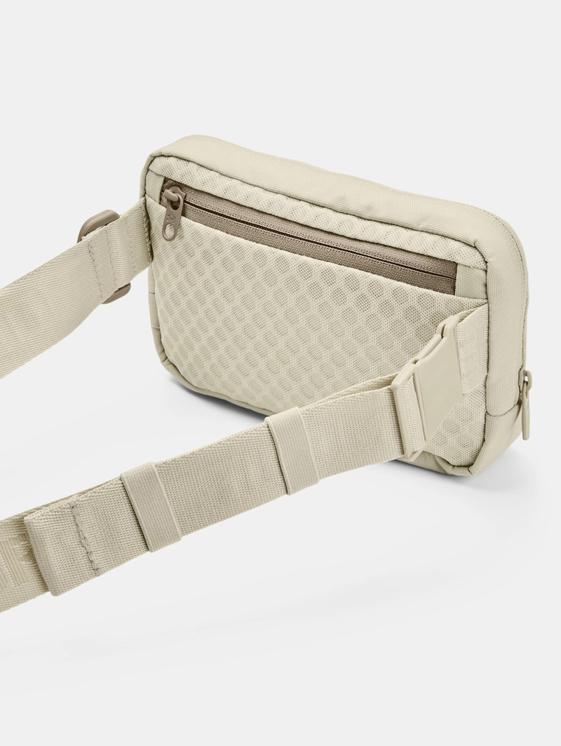 Under Armour UA Loudon Waist Bag Crossbody outlook