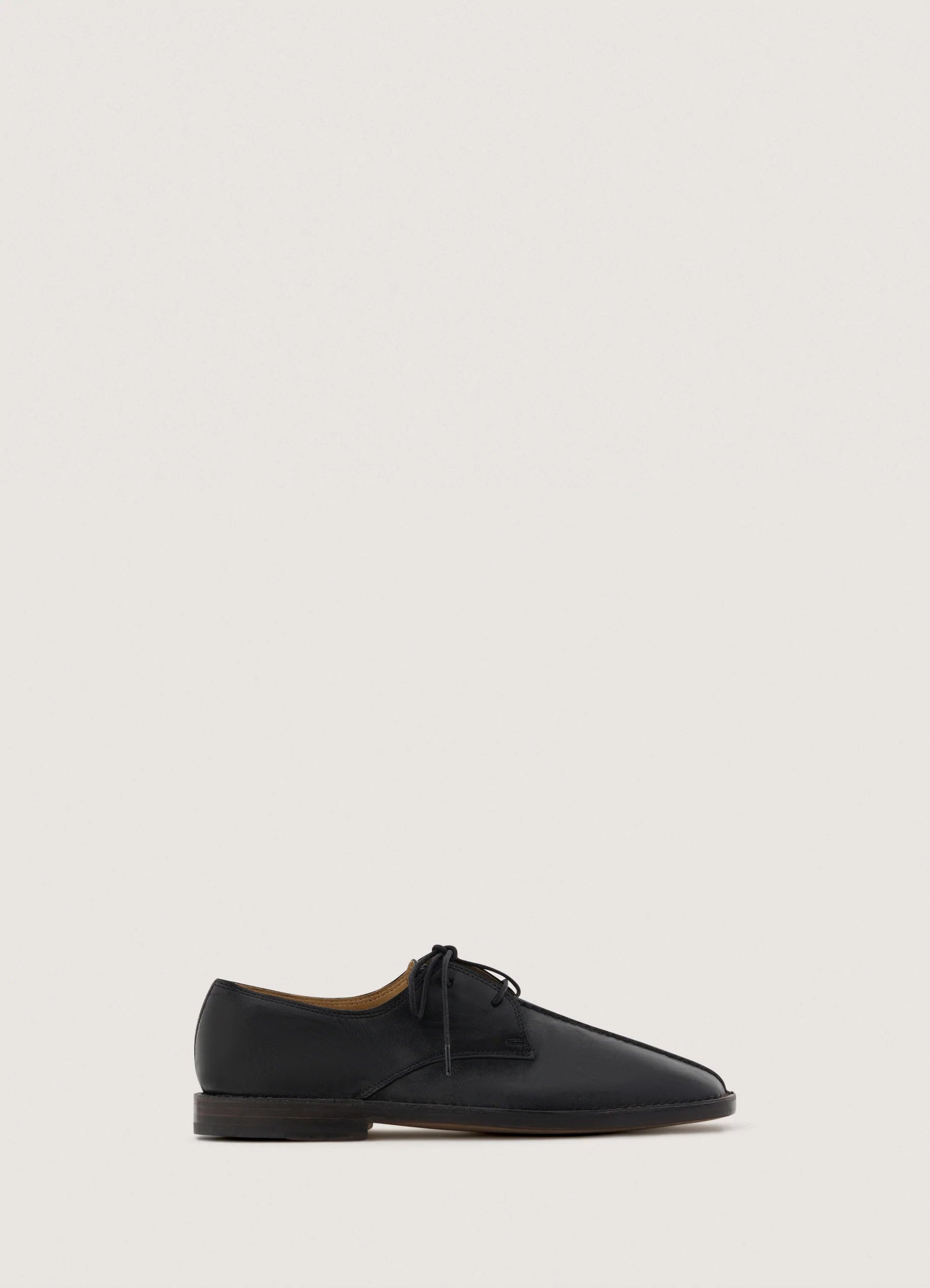 FLAT LACED DERBY
SHINY NAPPA LEATHER - 1