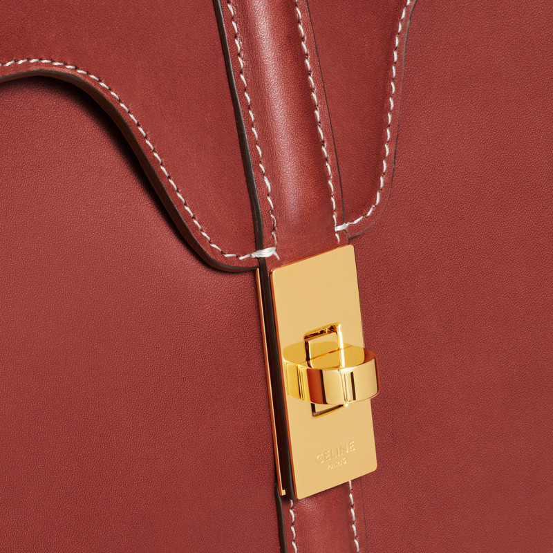 Classique 16 Bag in natural calfskin 5