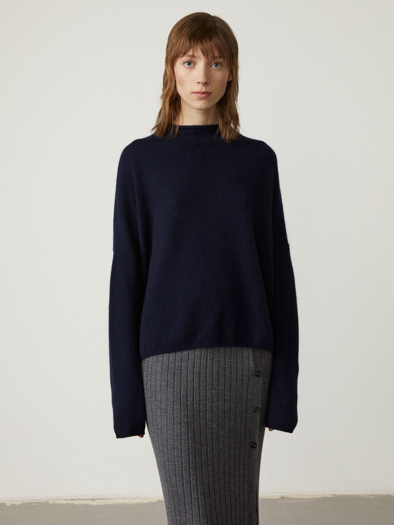 LISA YANG The Sandy Sweater outlook