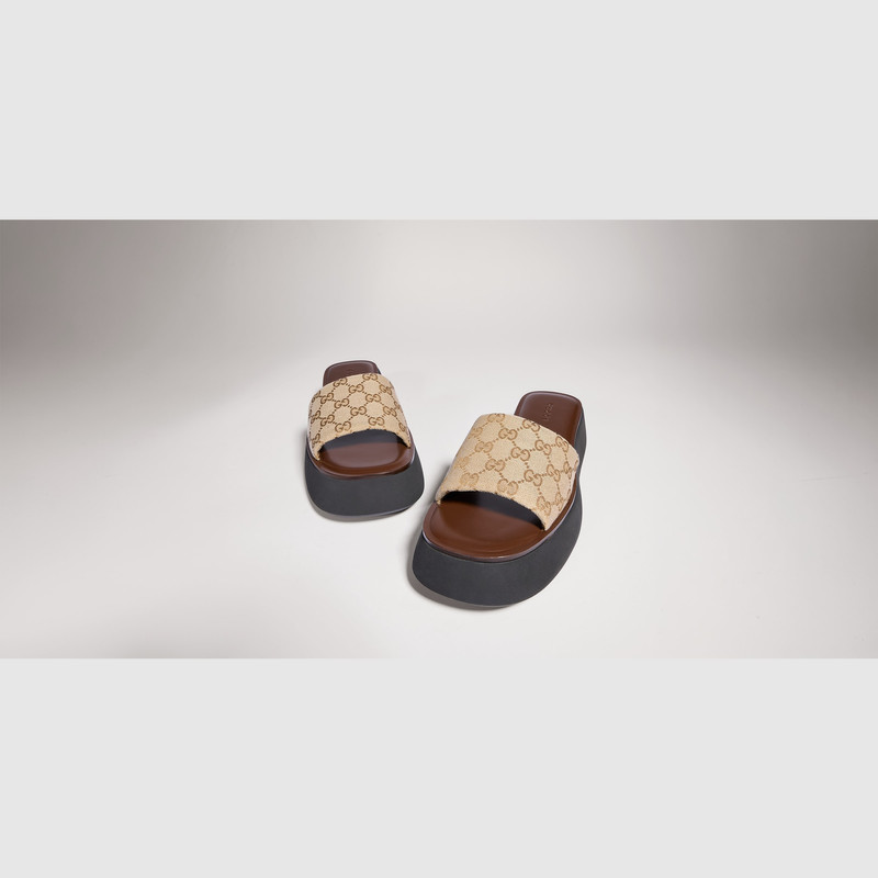 GUCCI Women's flatform slide sandal outlook