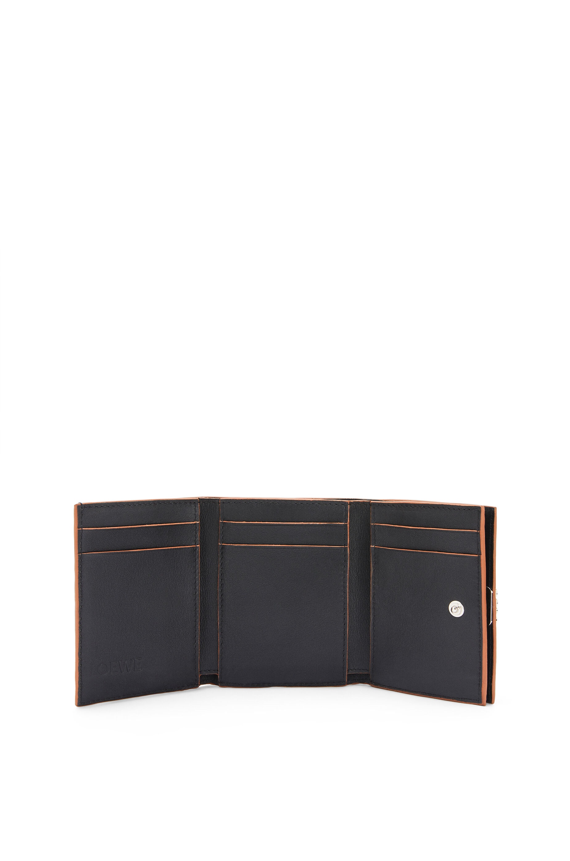 Anagram trifold wallet in pebble grain calfskin - 2