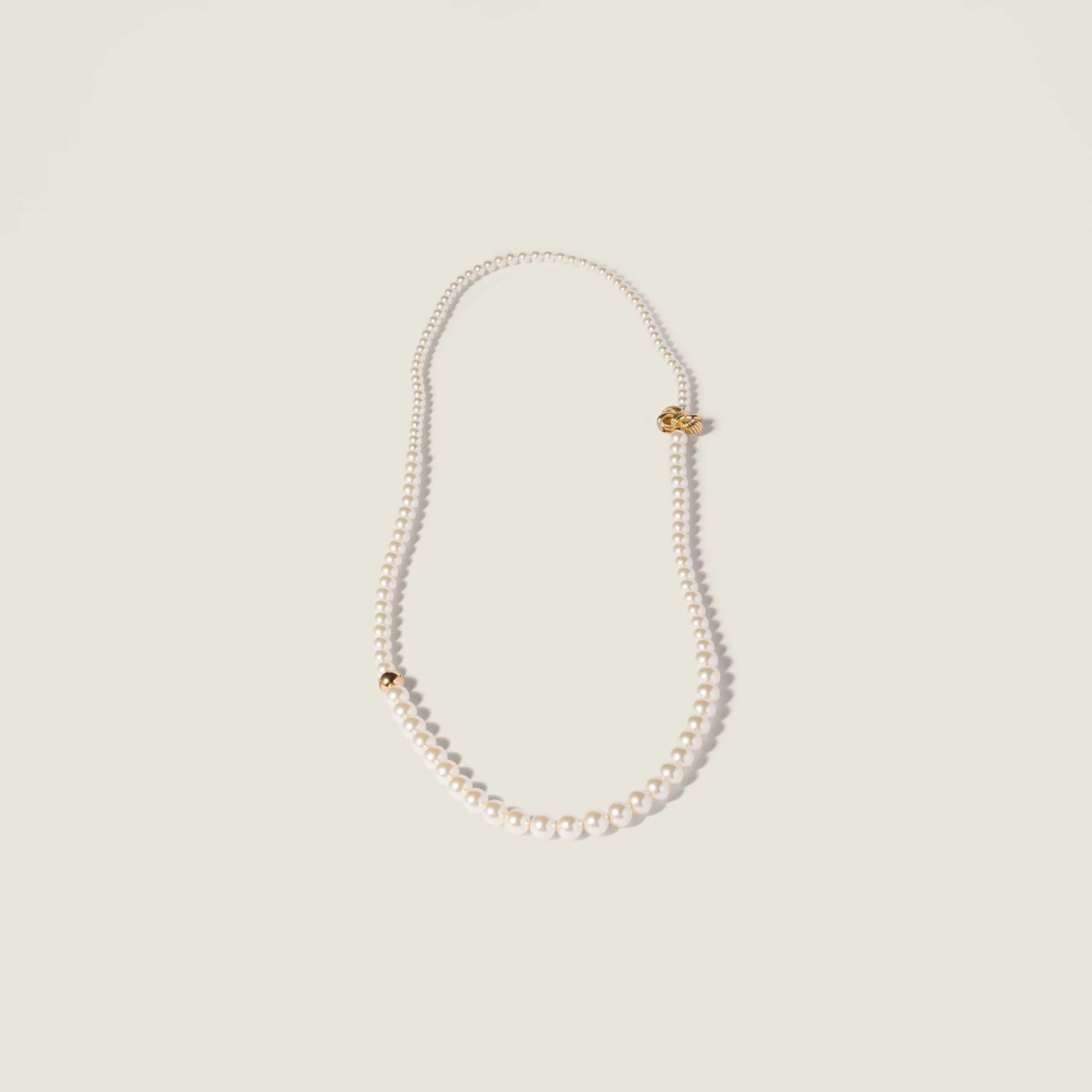 Metal and pearl necklace - 1