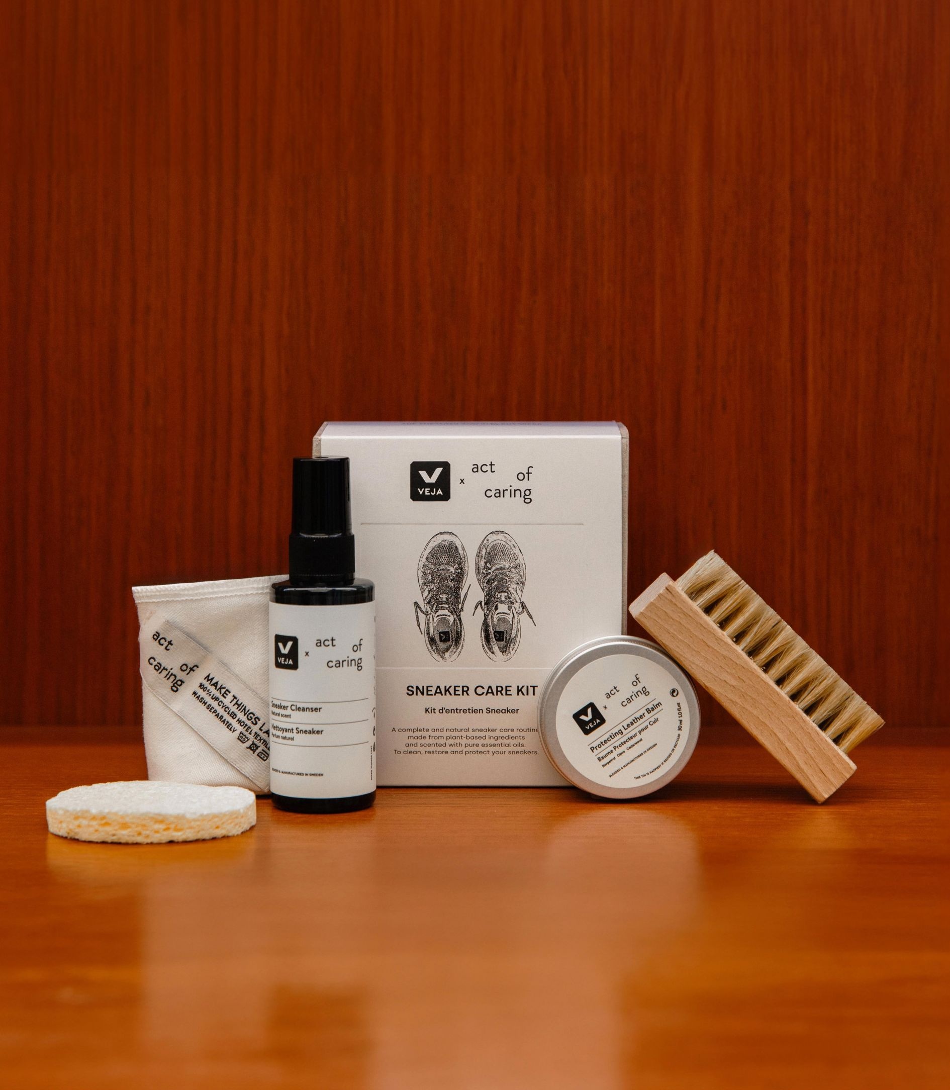 SNEAKER CARE KIT VEJA X ACT OF CARING - 2