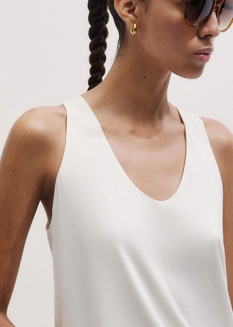 ME+EM Scoop Neck Vest outlook