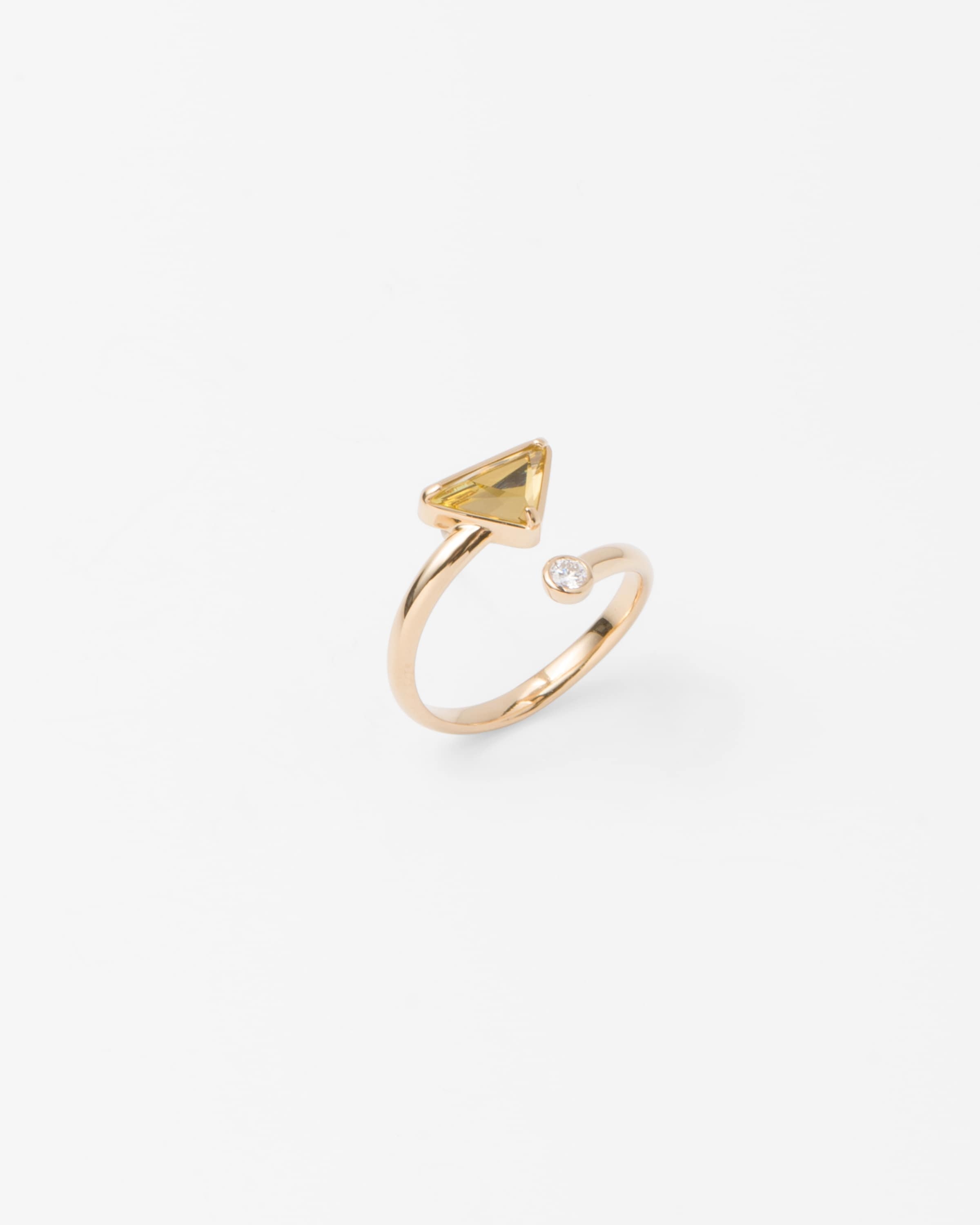 Eternal Gold contrarié ring in yellow gold with diamond and green quartz - 2