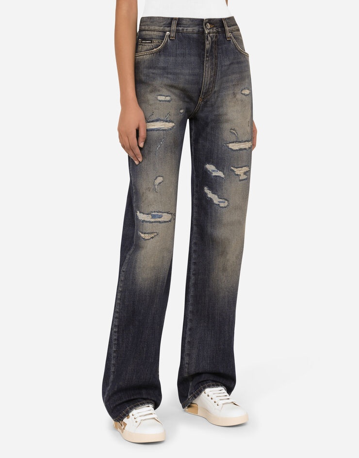 Flared jeans with ripped details - 4
