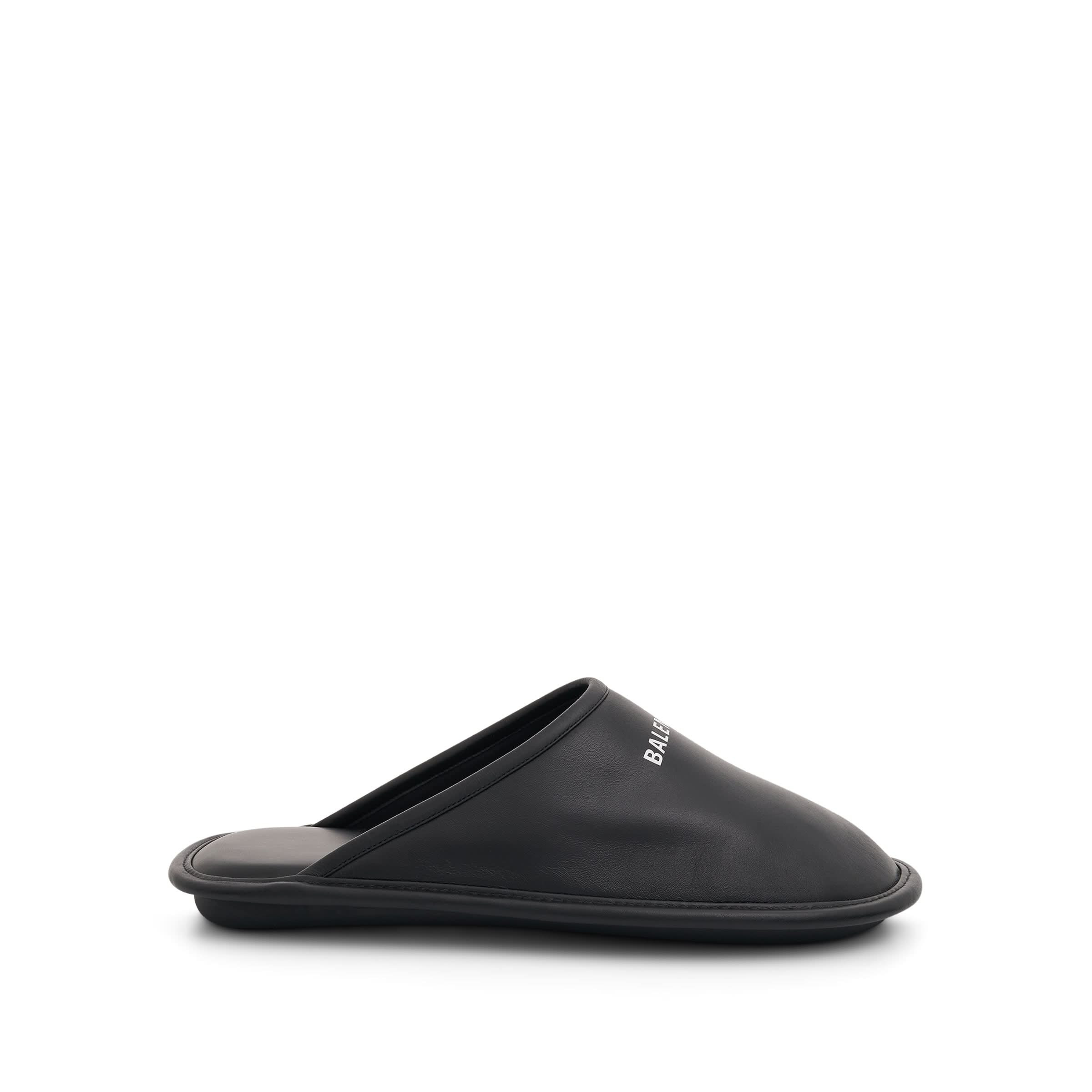 Home Slippers in Black/White - 1