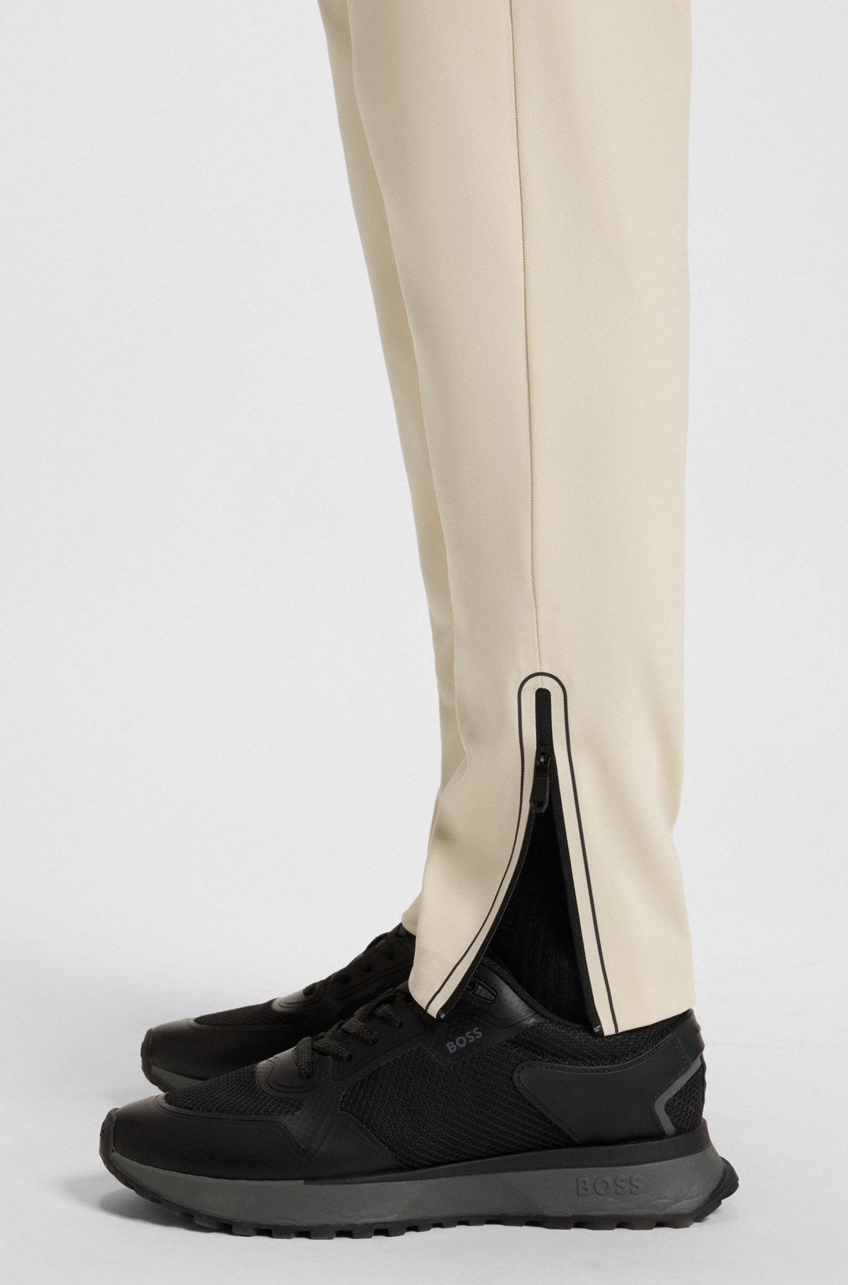 ACTIVE STRETCH-GABARDINE TRACKSUIT BOTTOMS WITH THERMOREGULATING TECHNOLOGY - 3