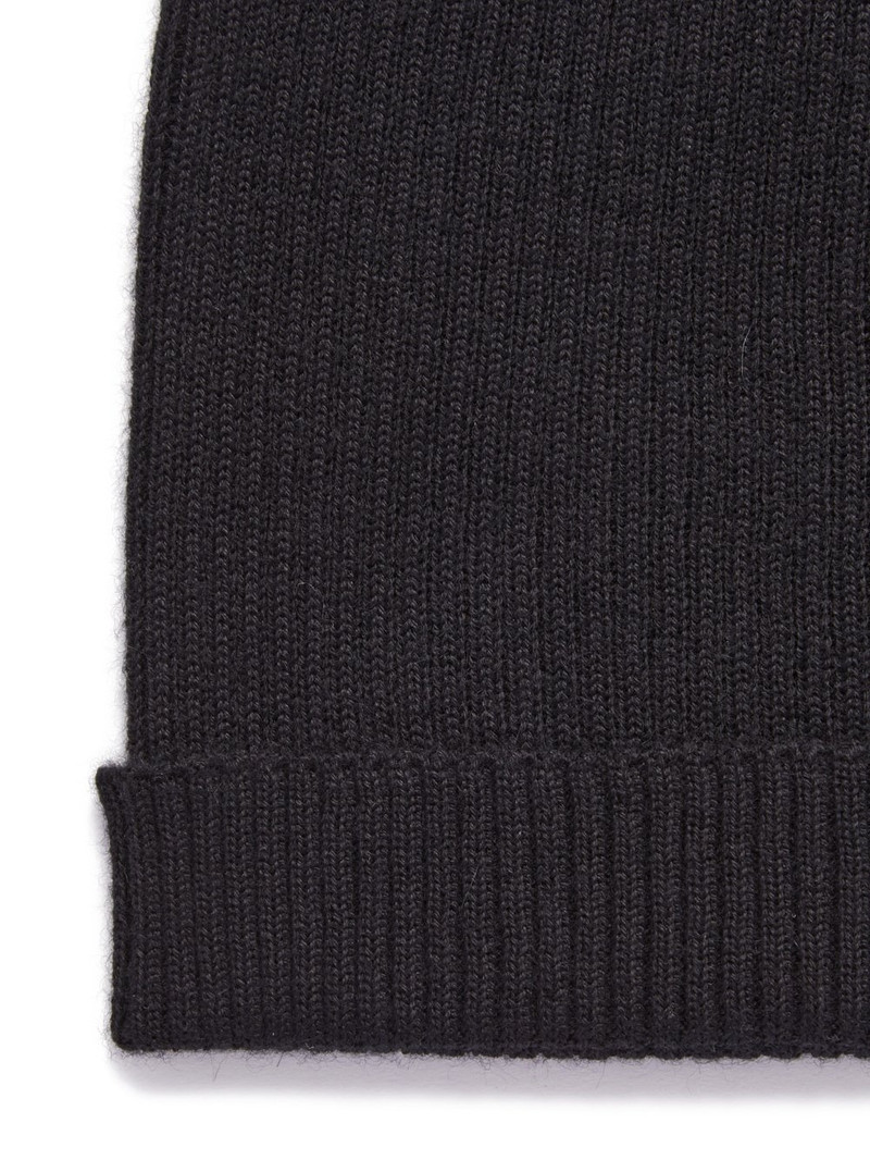 Black Hollywood Ribbed Beanie 3