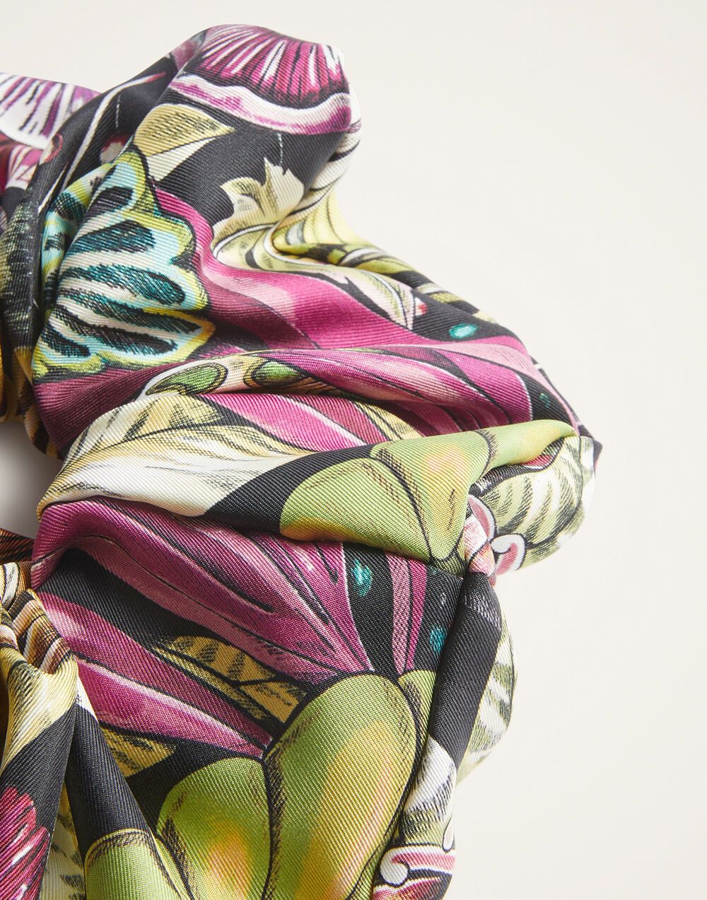 Giga Scrunchie - 4