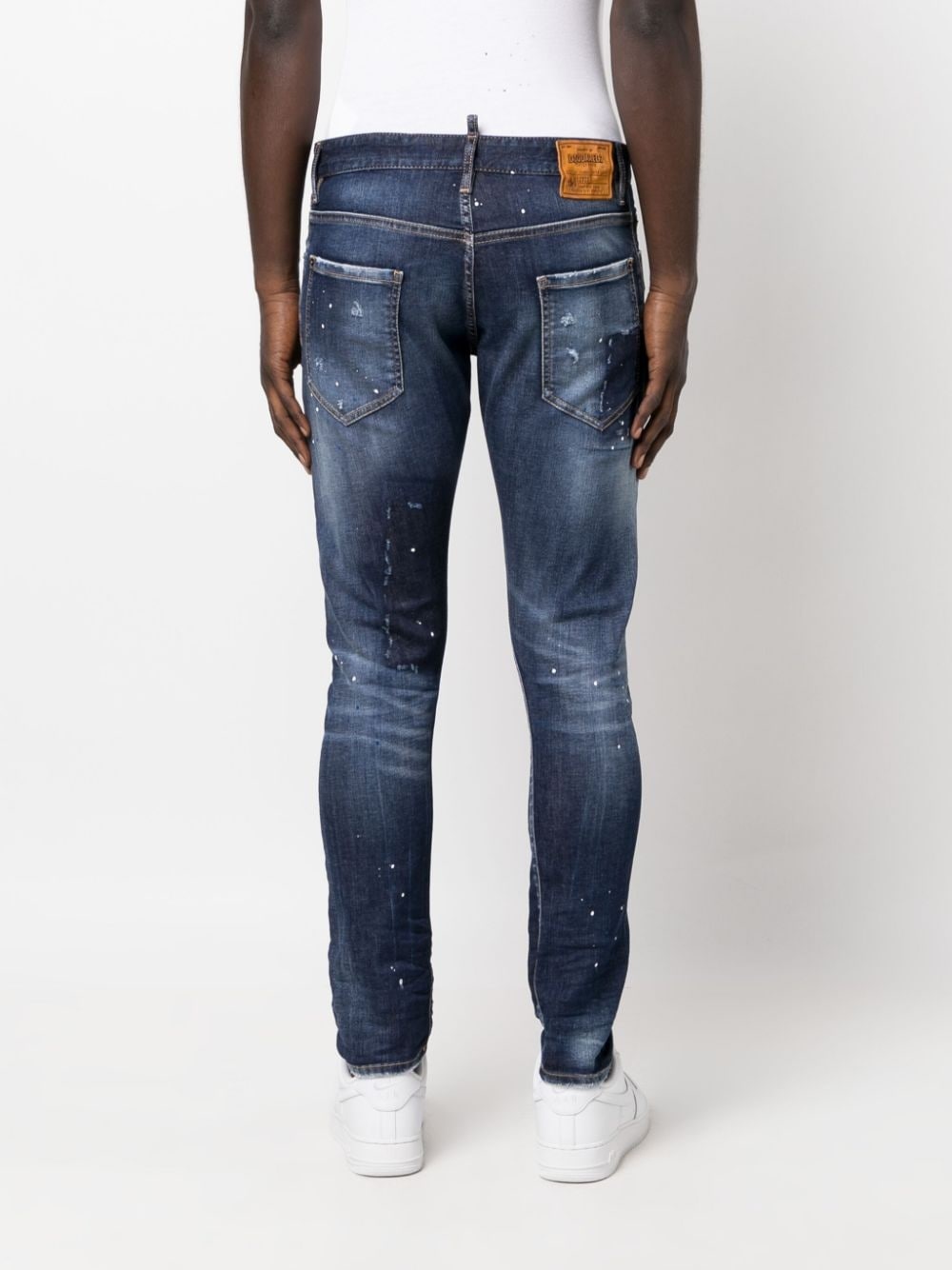 faded low-rise tapered jeans - 4