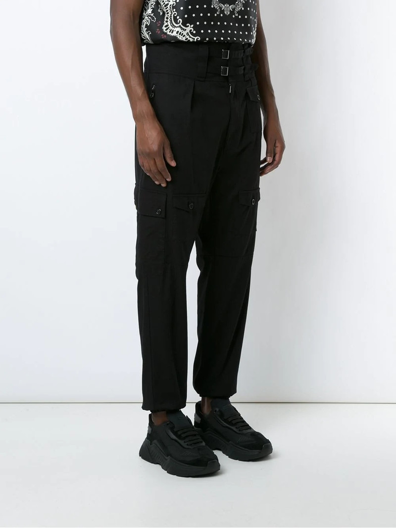 double-buckle fastening trousers 3