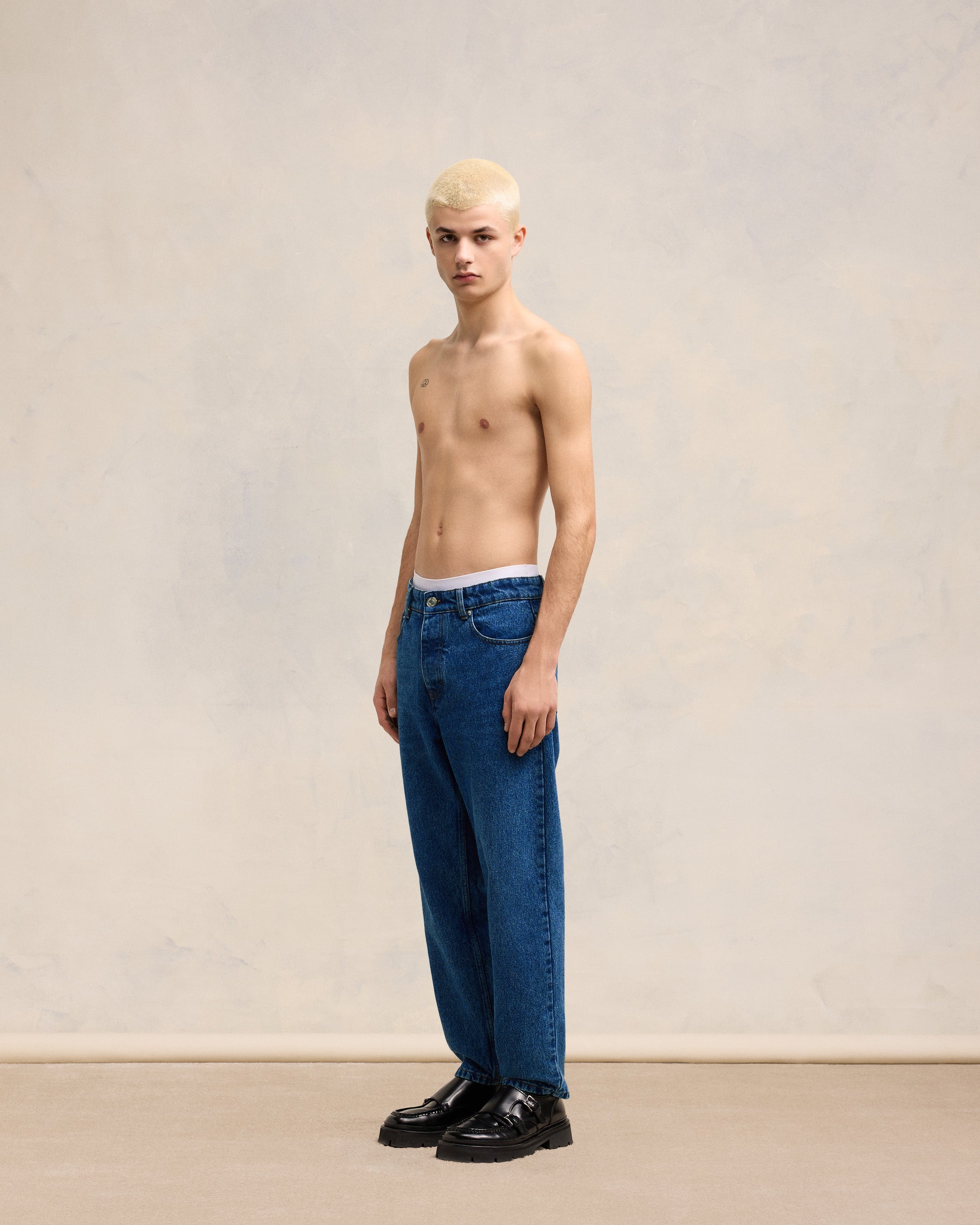 TAPERED FIT JEANS - 6