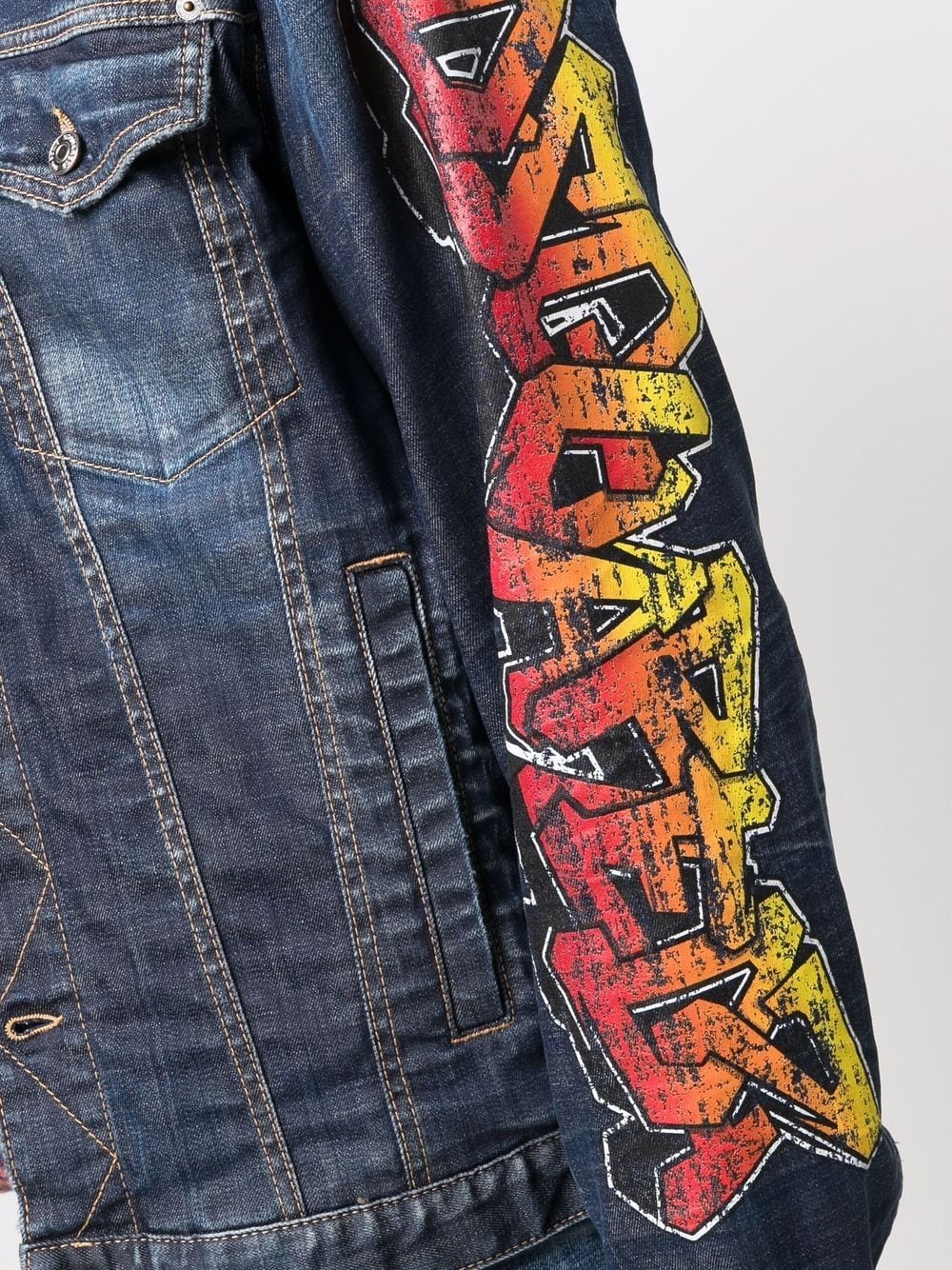 graffiti logo-print denim jacket - 5