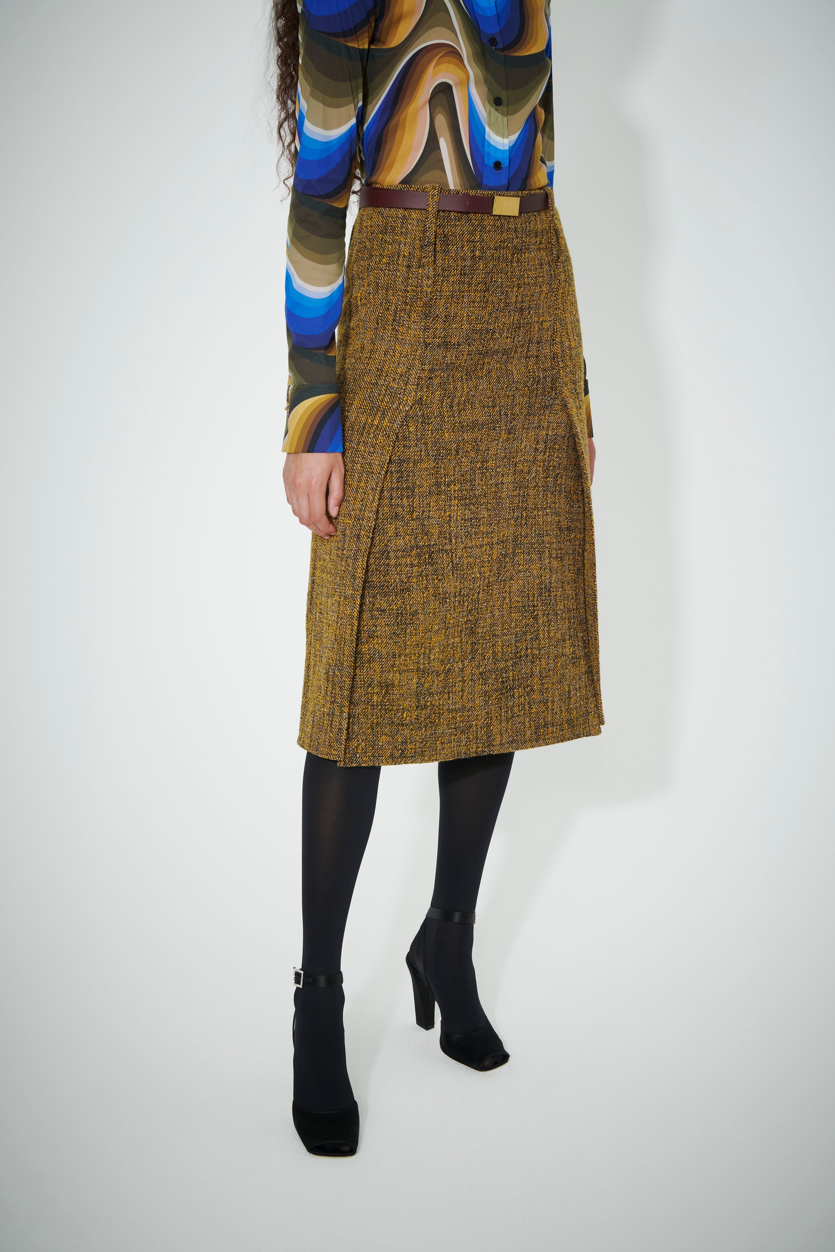 Tailored Skirt in Dark Brown-Yellow - 3