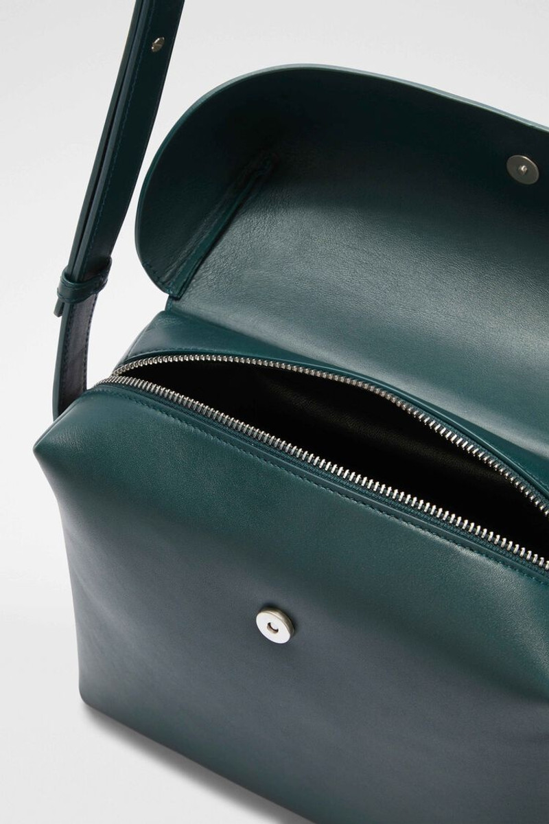 Jil Sander Lid Crossbody outlook