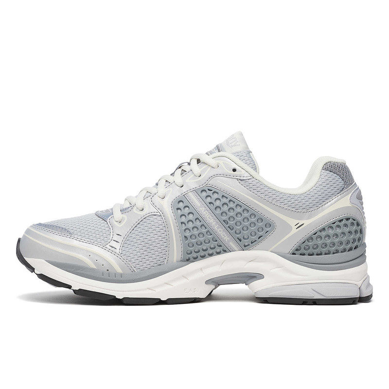 Saucony ProGrid Triumph 4 CS outlook