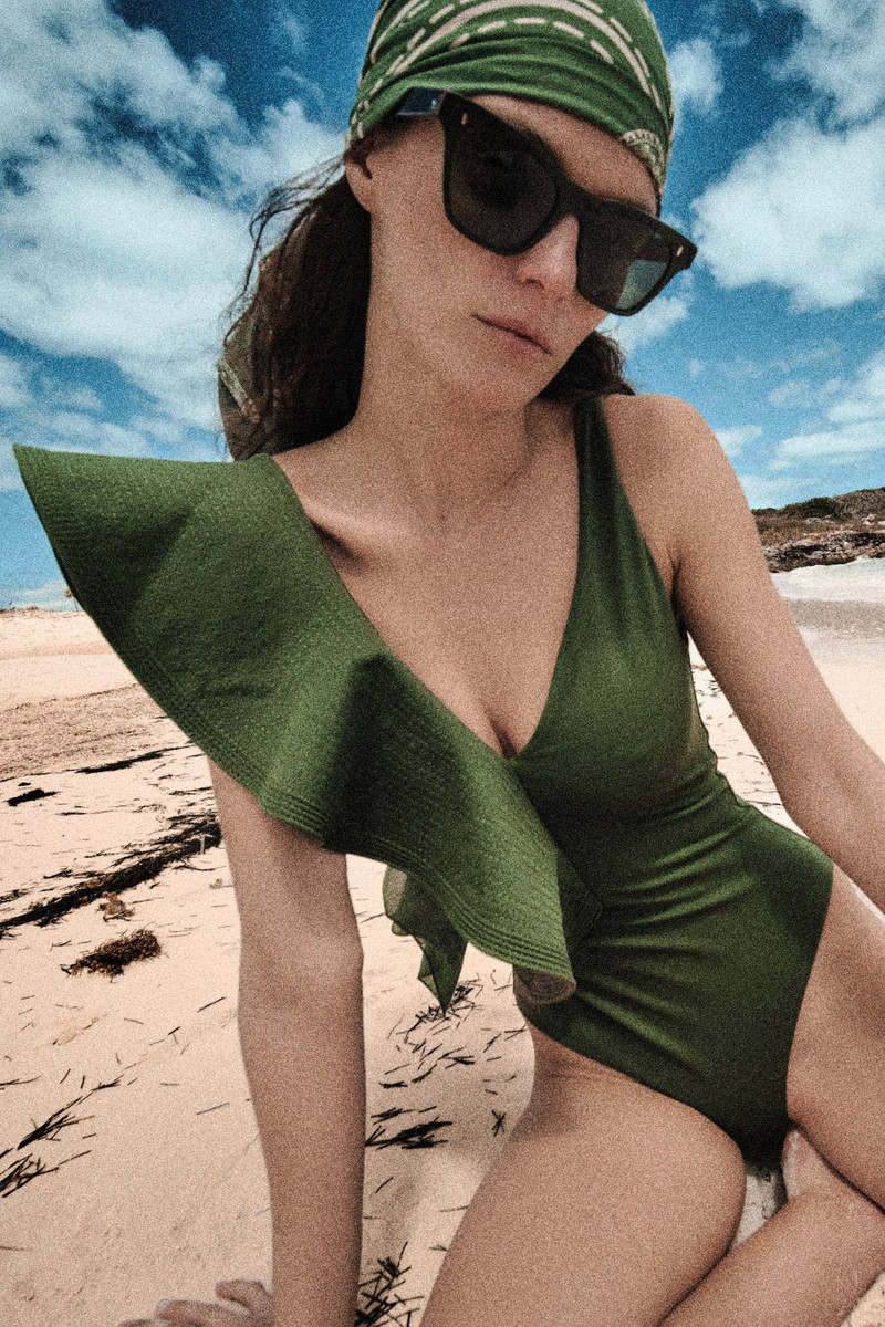 Johanna Ortiz Boleros One Piece outlook