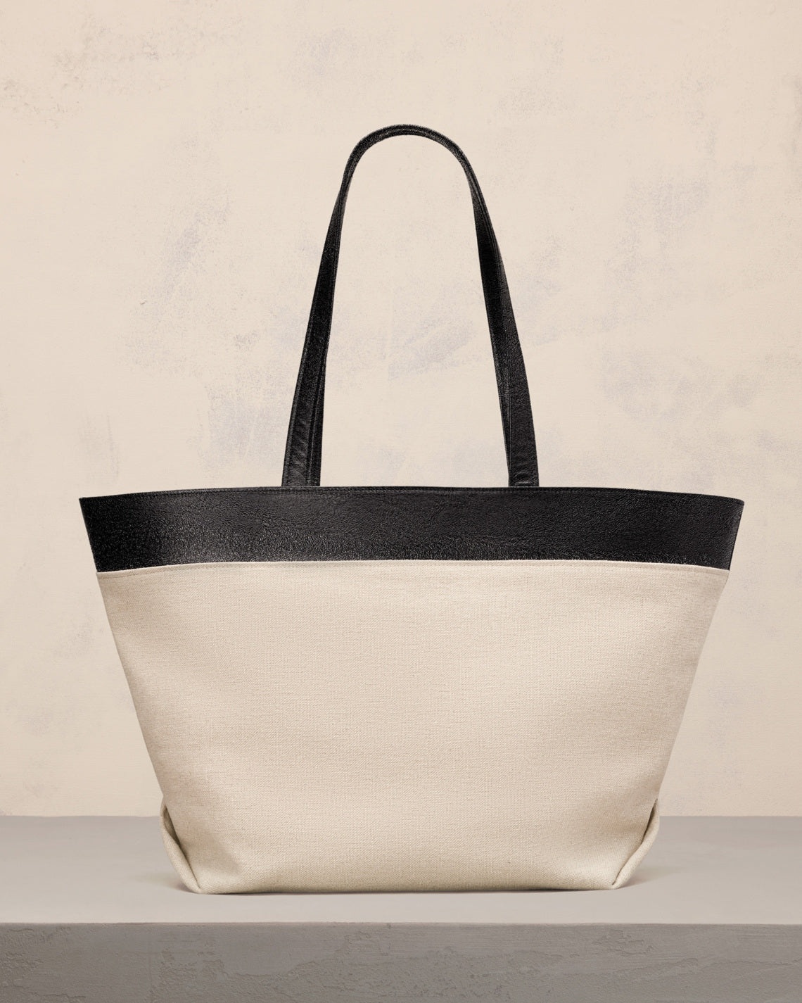 シンプルで実用的♪【AMI Paris】East West ショッピングバッグ AMI PARIS East West Ami Canvas Shopping Bag AMI