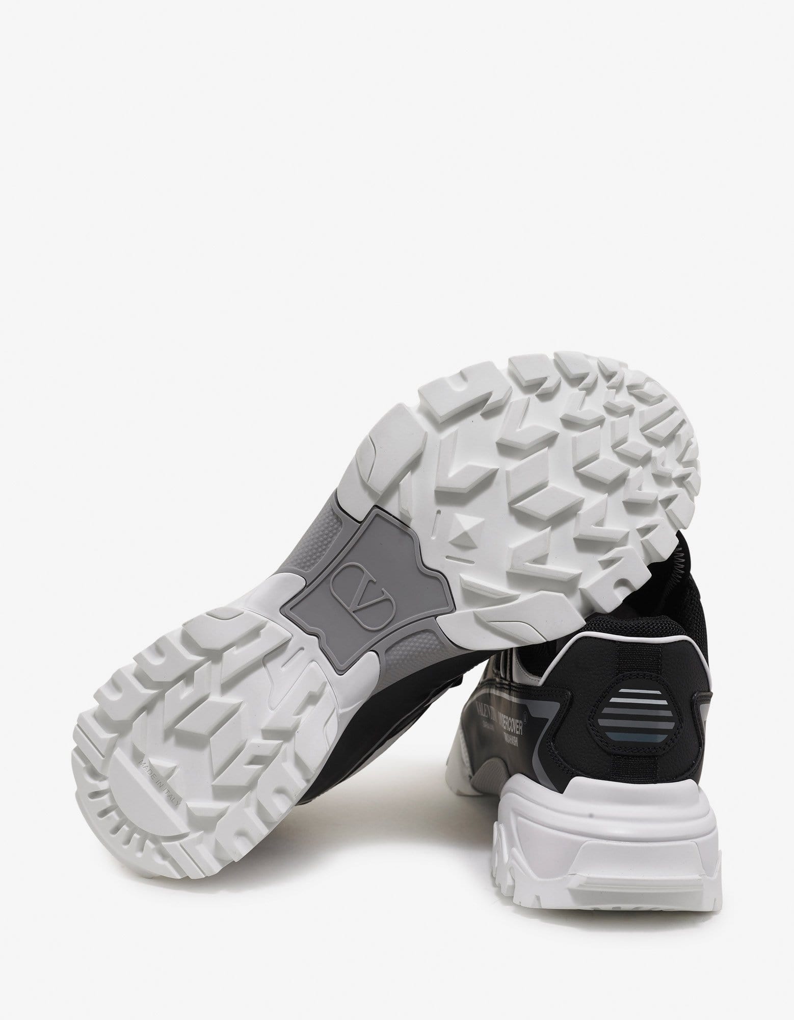 Undercover Black & White Climbers Trainers - 4