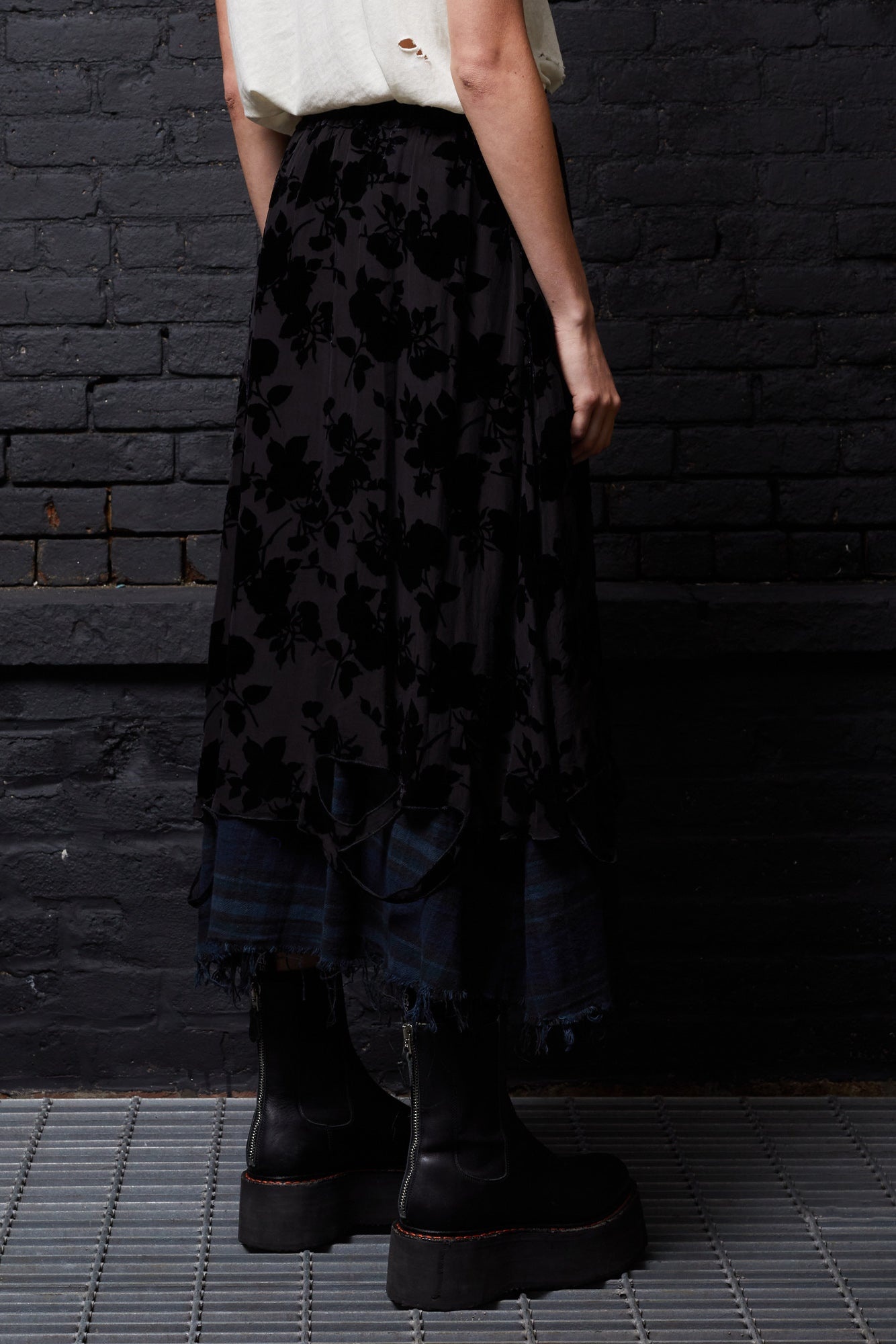 DOUBLE LAYER MIDI SKIRT - OD BLACK - 2