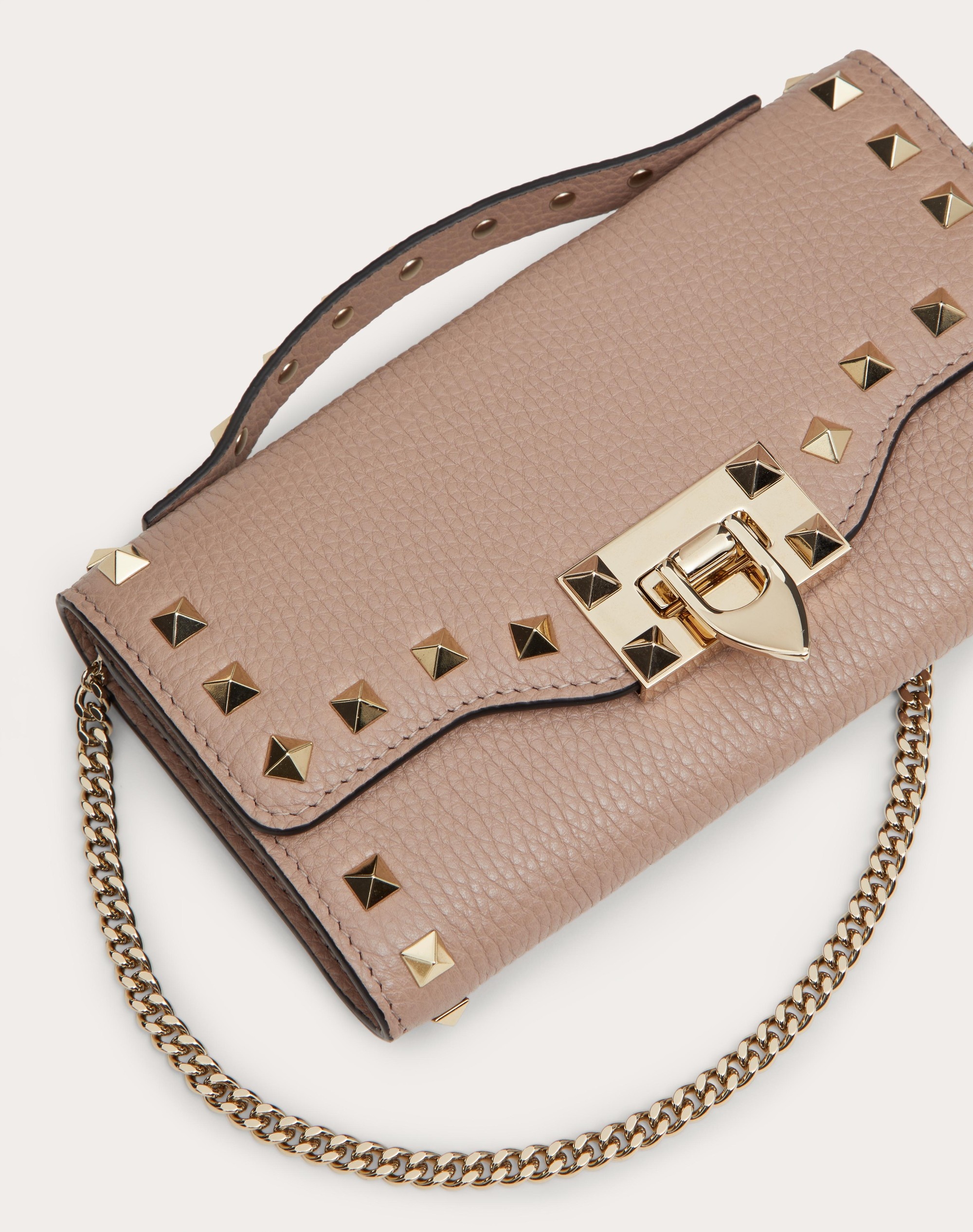 ROCKSTUD GRAINY CALFSKIN WALLET WITH CHAIN STRAP - 2