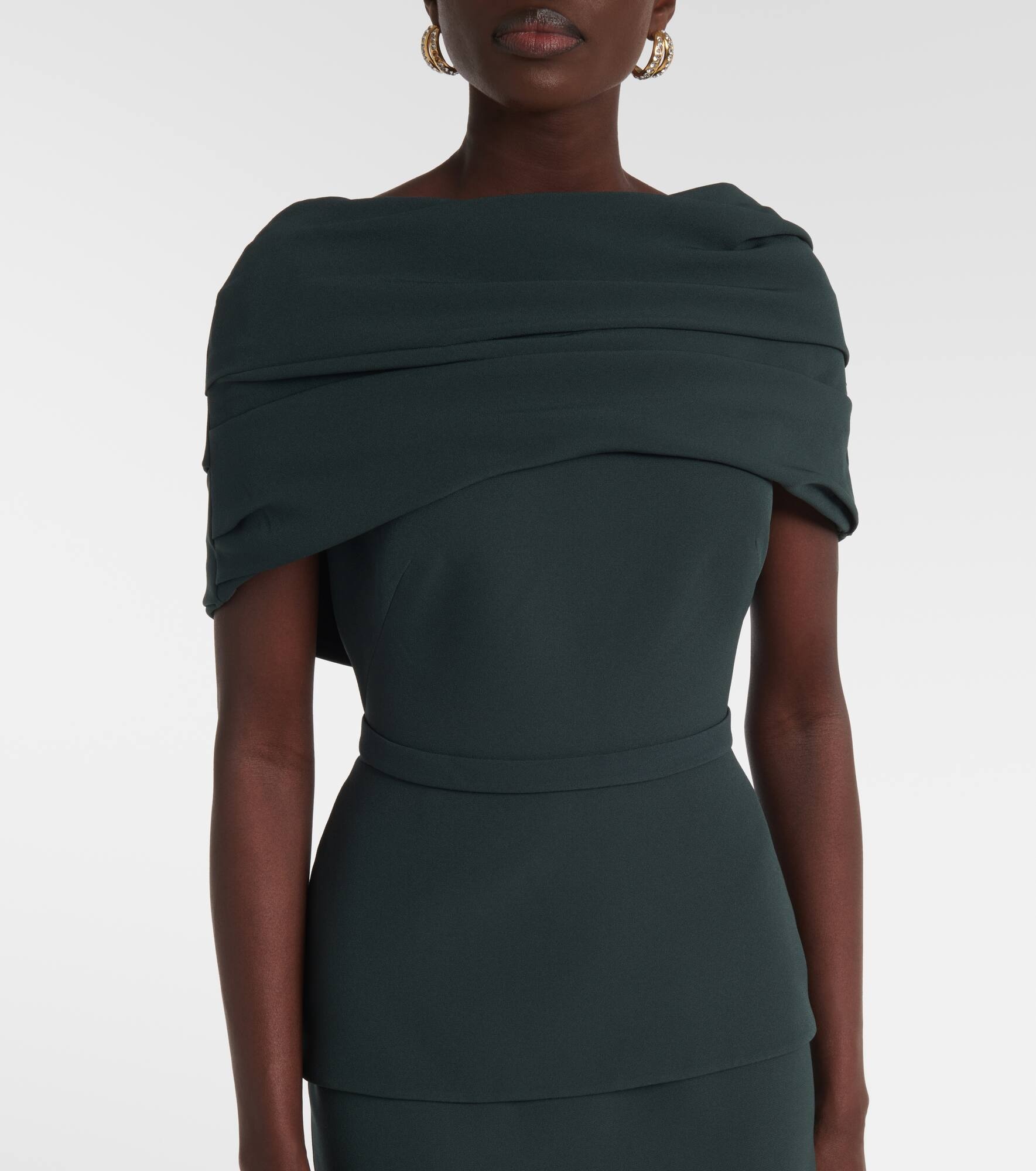 Pleated caped crêpe gown - 4