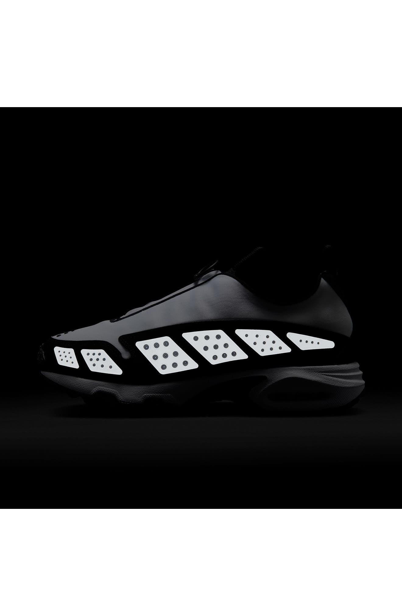 Nike Air Max Sunder Sneaker in White/Black at Nordstrom - 7