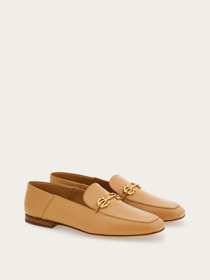 Loafer with Gancini ornament 4
