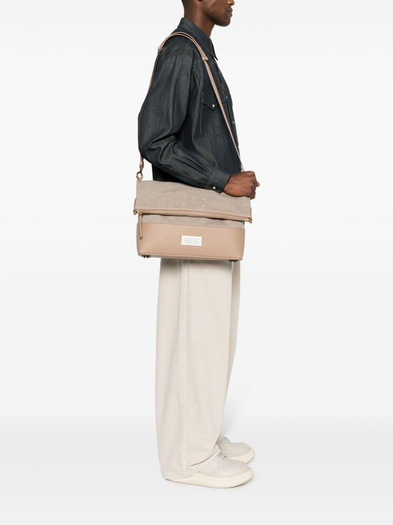 Maison Margiela numbers-motif messenger bag outlook