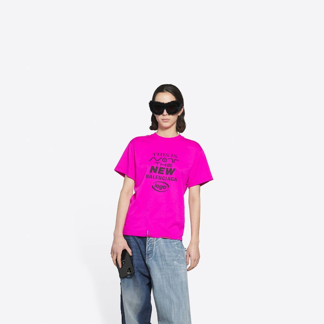 This Is Not Small Fit T-shirt in Pink/black - 3