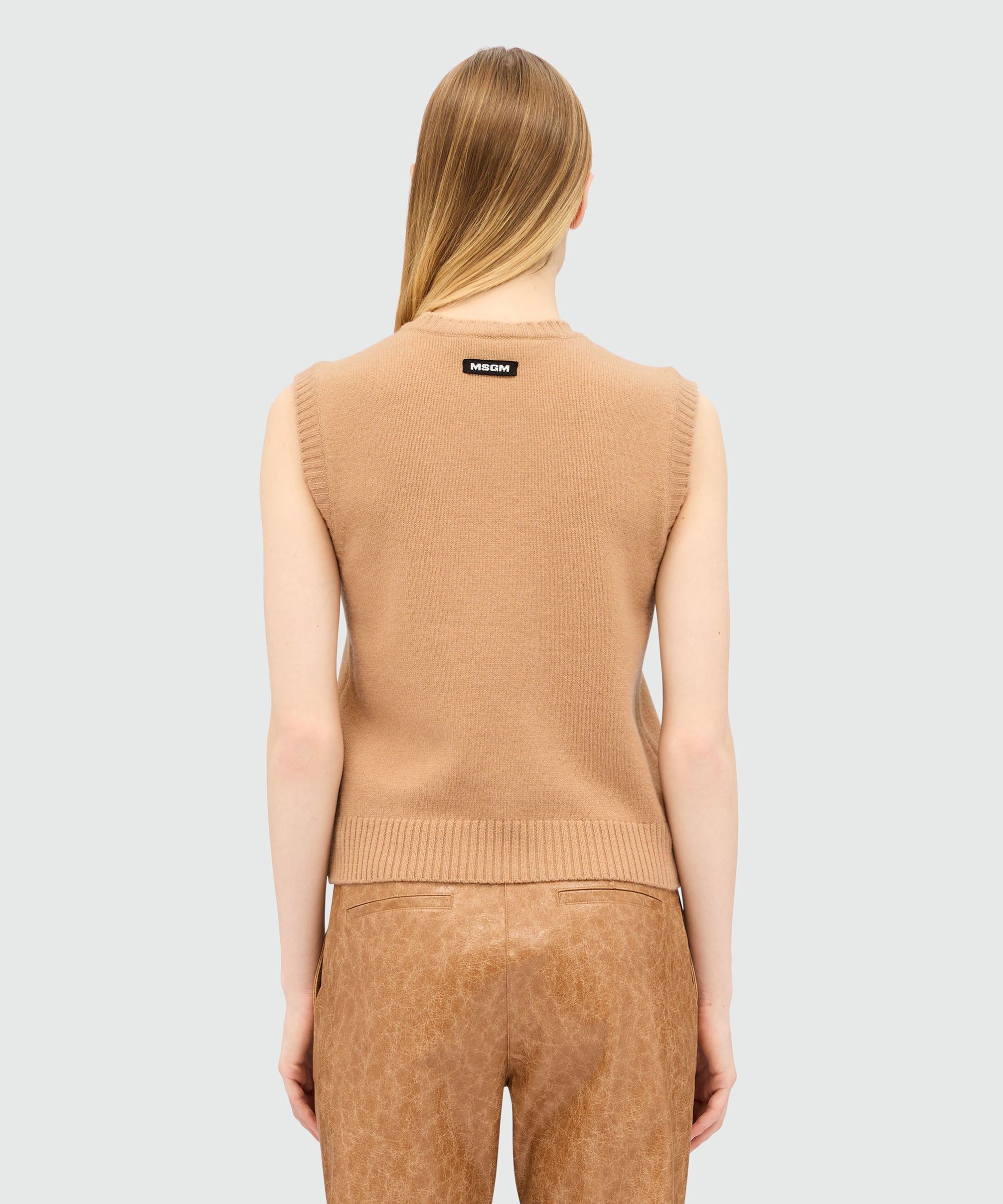 Beige knitted vest with multicolor argyle pattern - 3