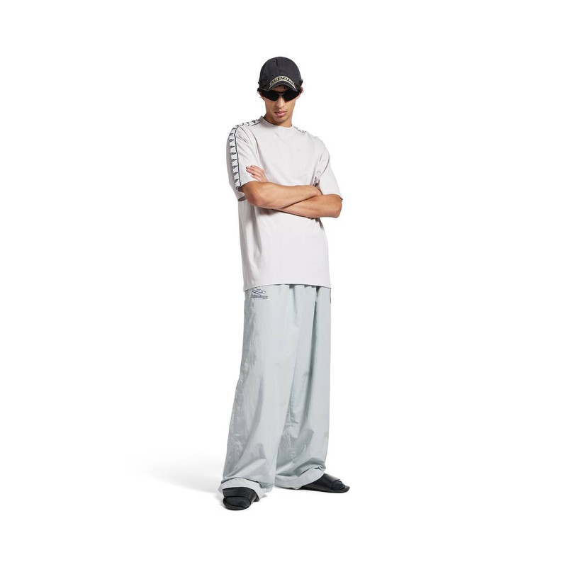 BALENCIAGA Men's Stripe T-shirt Medium Fit in Dirty White outlook