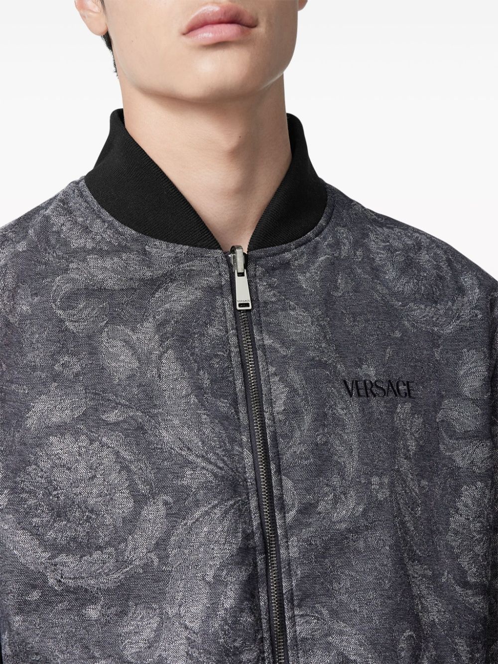 reversible logo-embroidered bomber jacket - 5