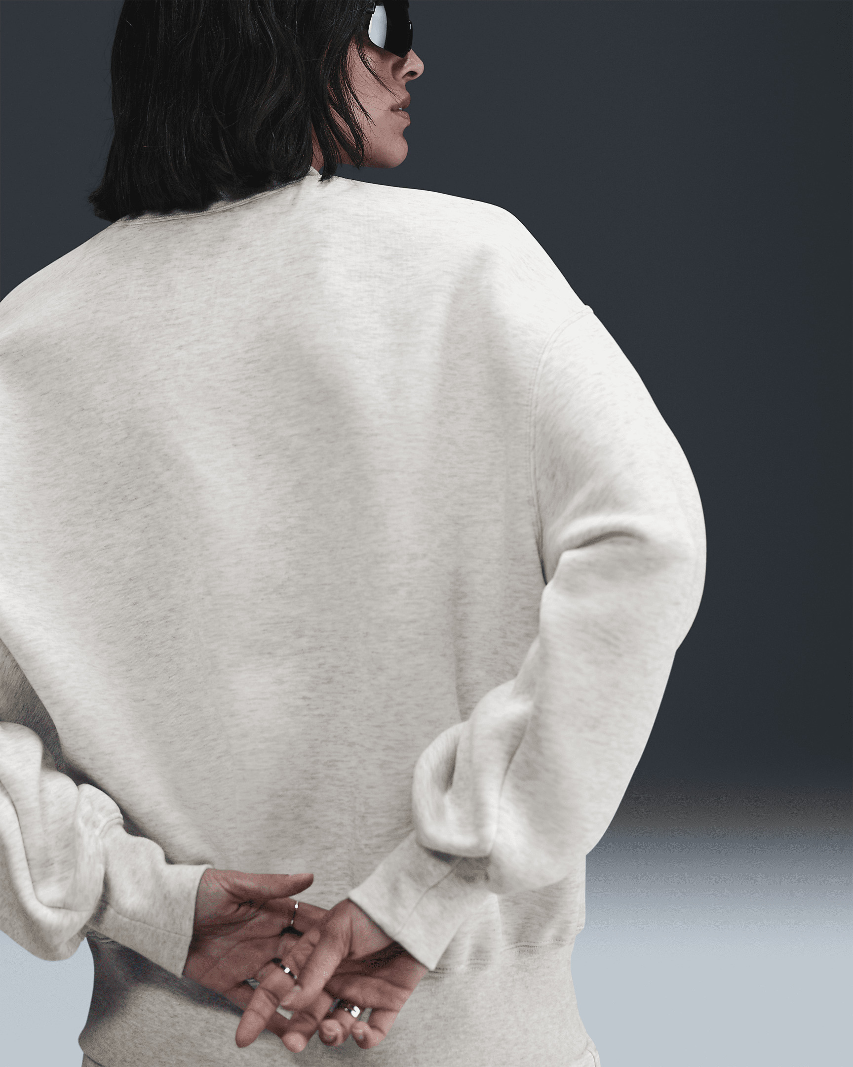 Nike Sportswear Tech Fleece Women's Oversized Crew-Neck Sweatshirt - 3