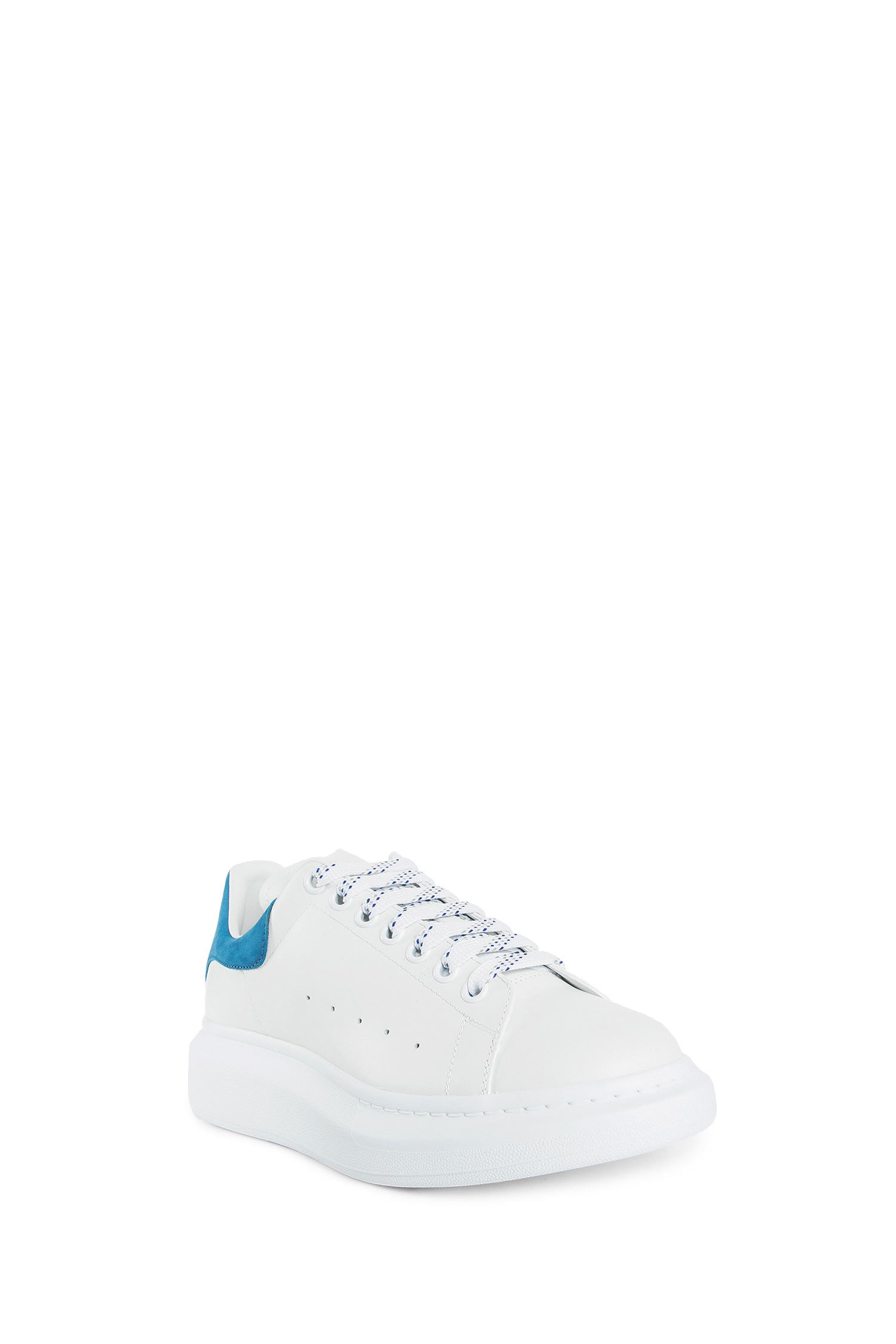 Oversized-Sneakers - 2