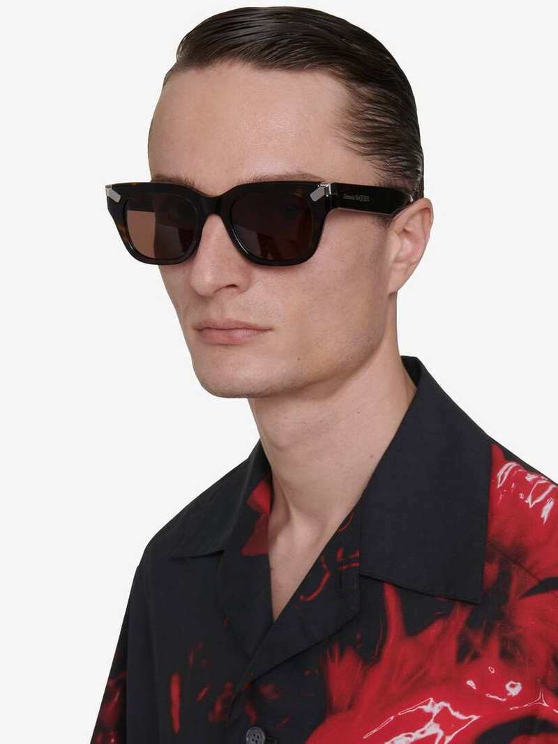 Alexander McQueen Men's Punk Rivet Square Sunglasses in Havana/brown outlook