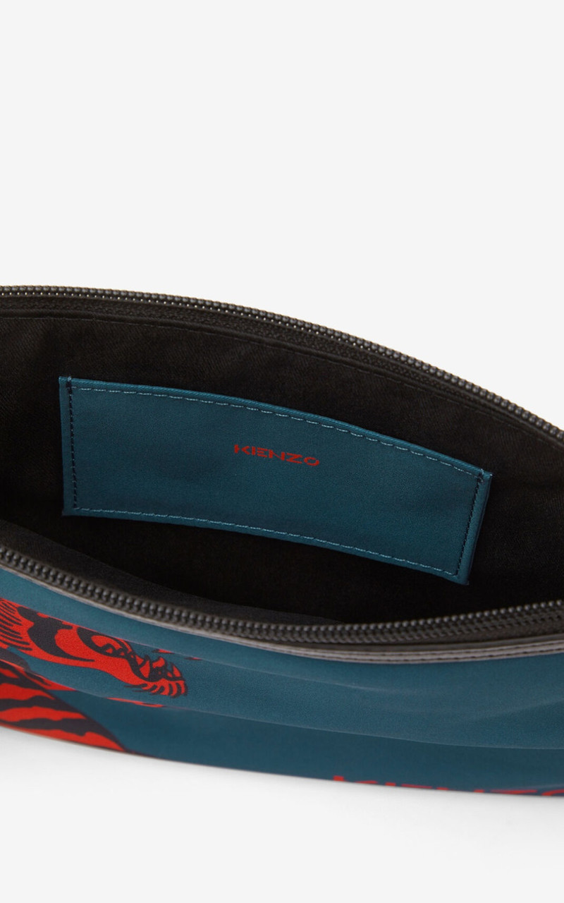 'Climbing Tiger' handbag 4